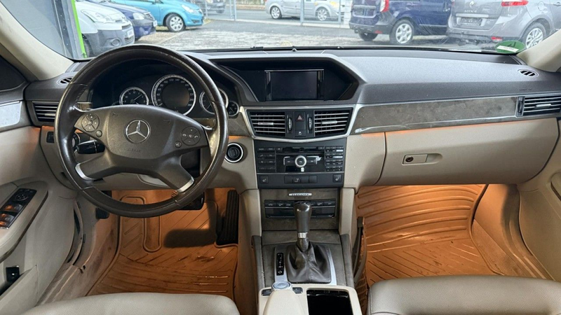 Mercedes-Benz E 220 CDI*Automatik*Pano*Xenon*Klima*Pdc* Klima — photo 12