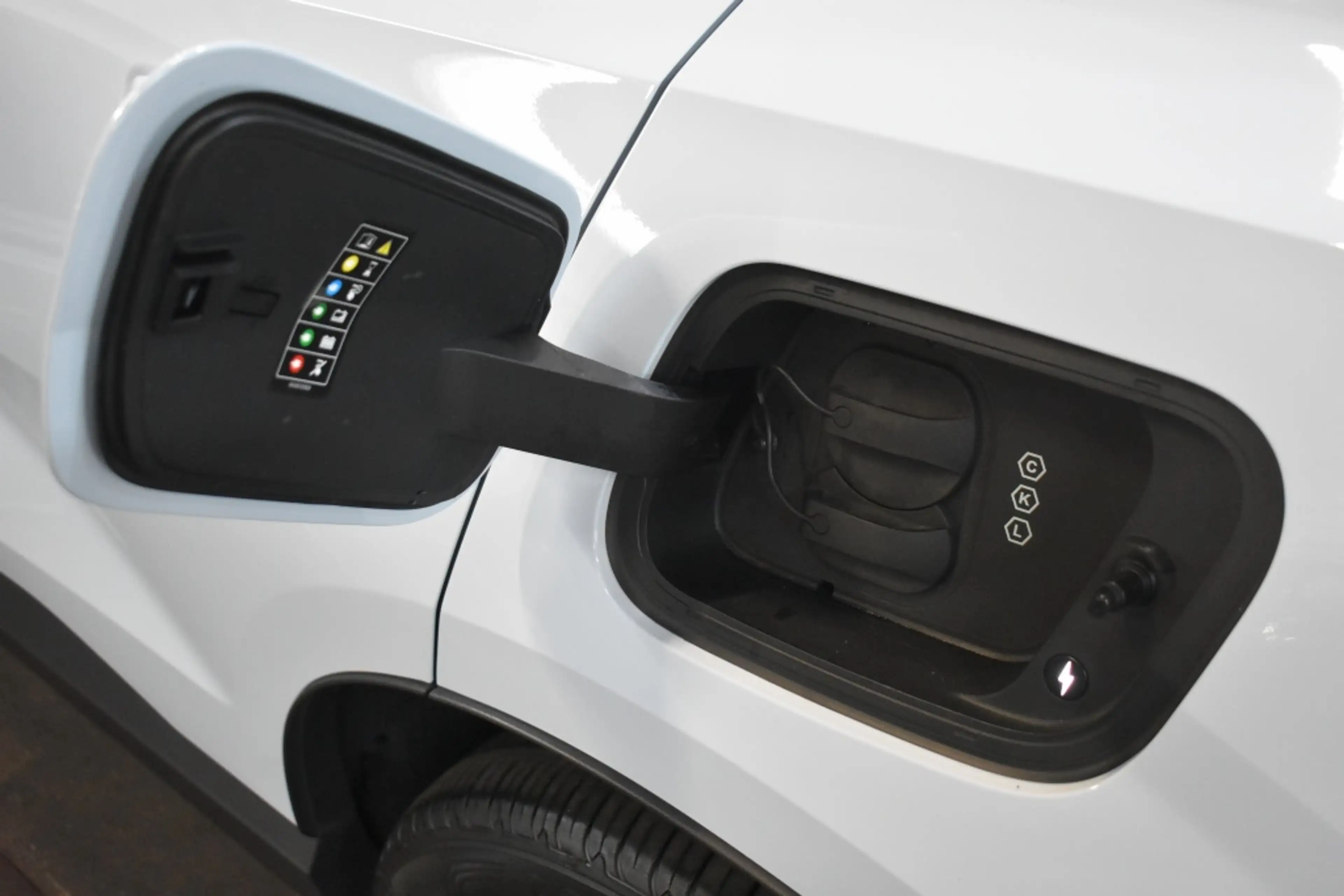 Volvo EX30 Single Motor Extended Core 69 kWh/271pk | Climate — photo 17