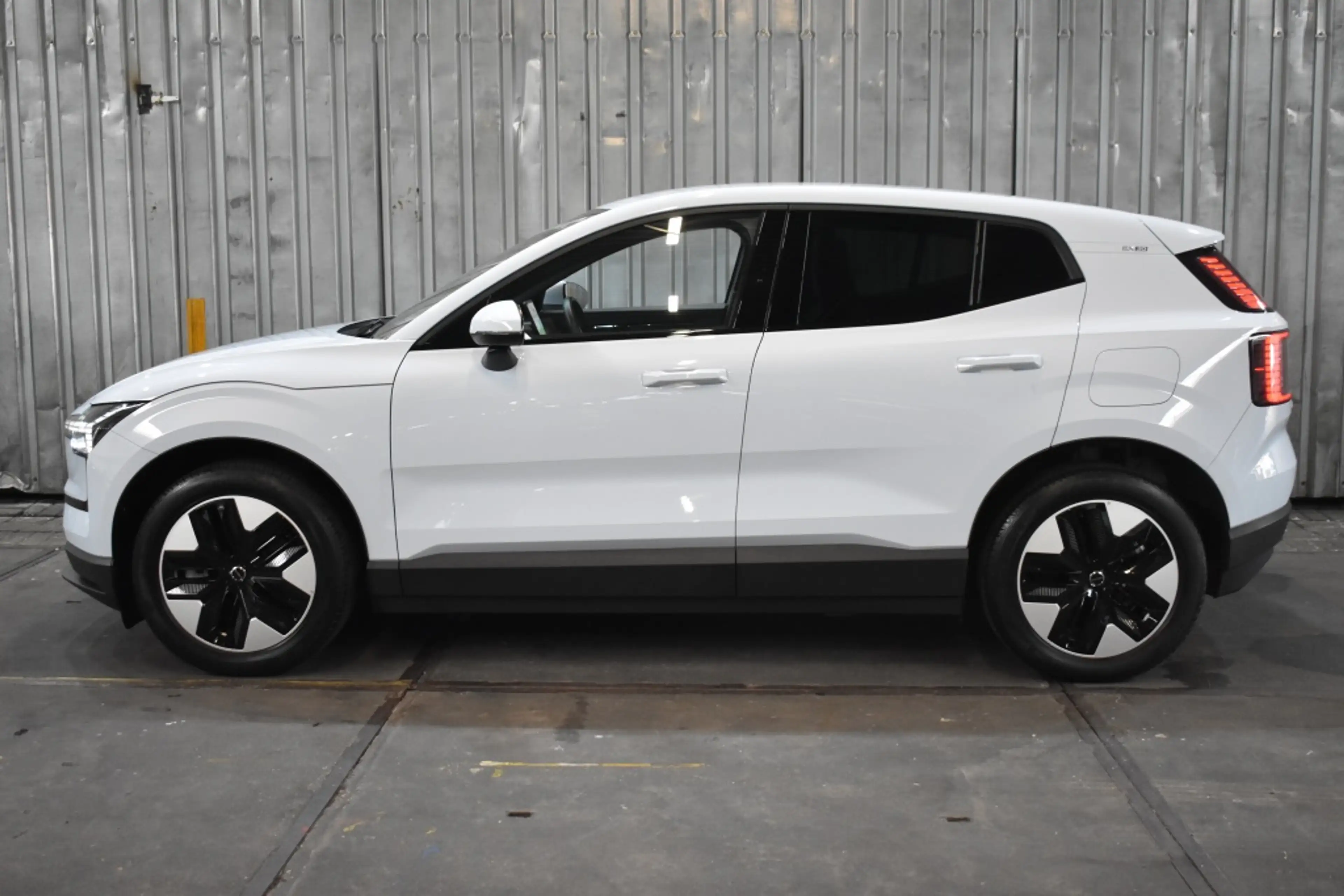 Volvo EX30 Single Motor Extended Core 69 kWh/271pk | Climate — photo 6