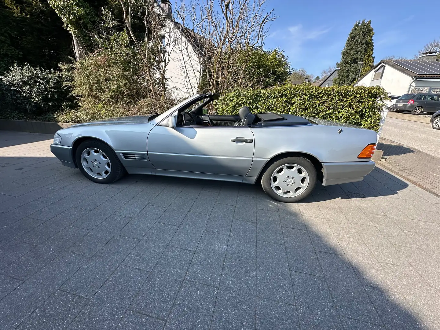Mercedes-Benz SL 300 aus Familienbesitz mit „H-Kennzeichen“ Argintiu - 2