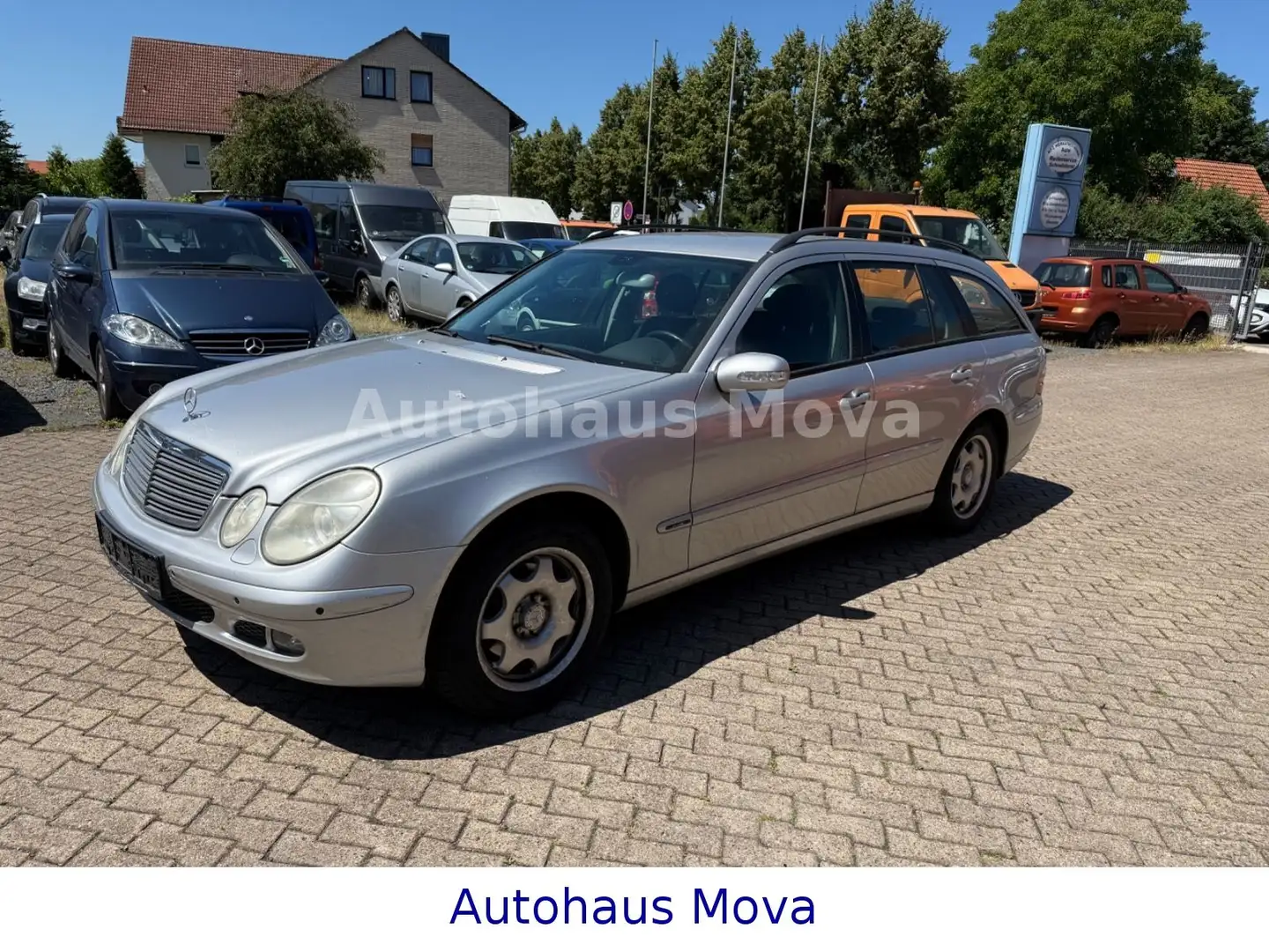 Mercedes-Benz E 200 Klasse T-Modell Kompressor,Automatik Plateado - 1