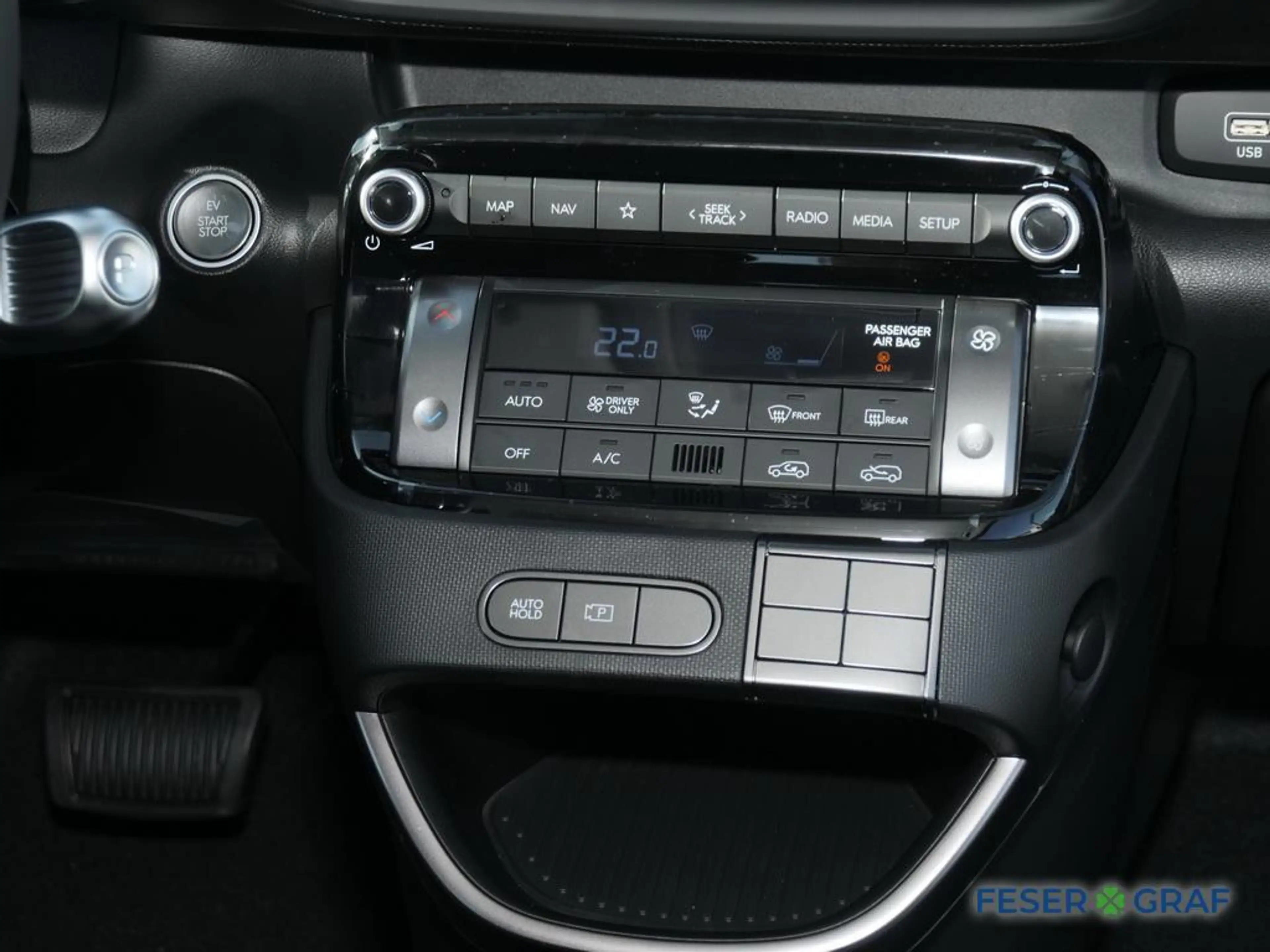 Hyundai Inster SELECT NAVI CARPLAY KAMERA — photo 8