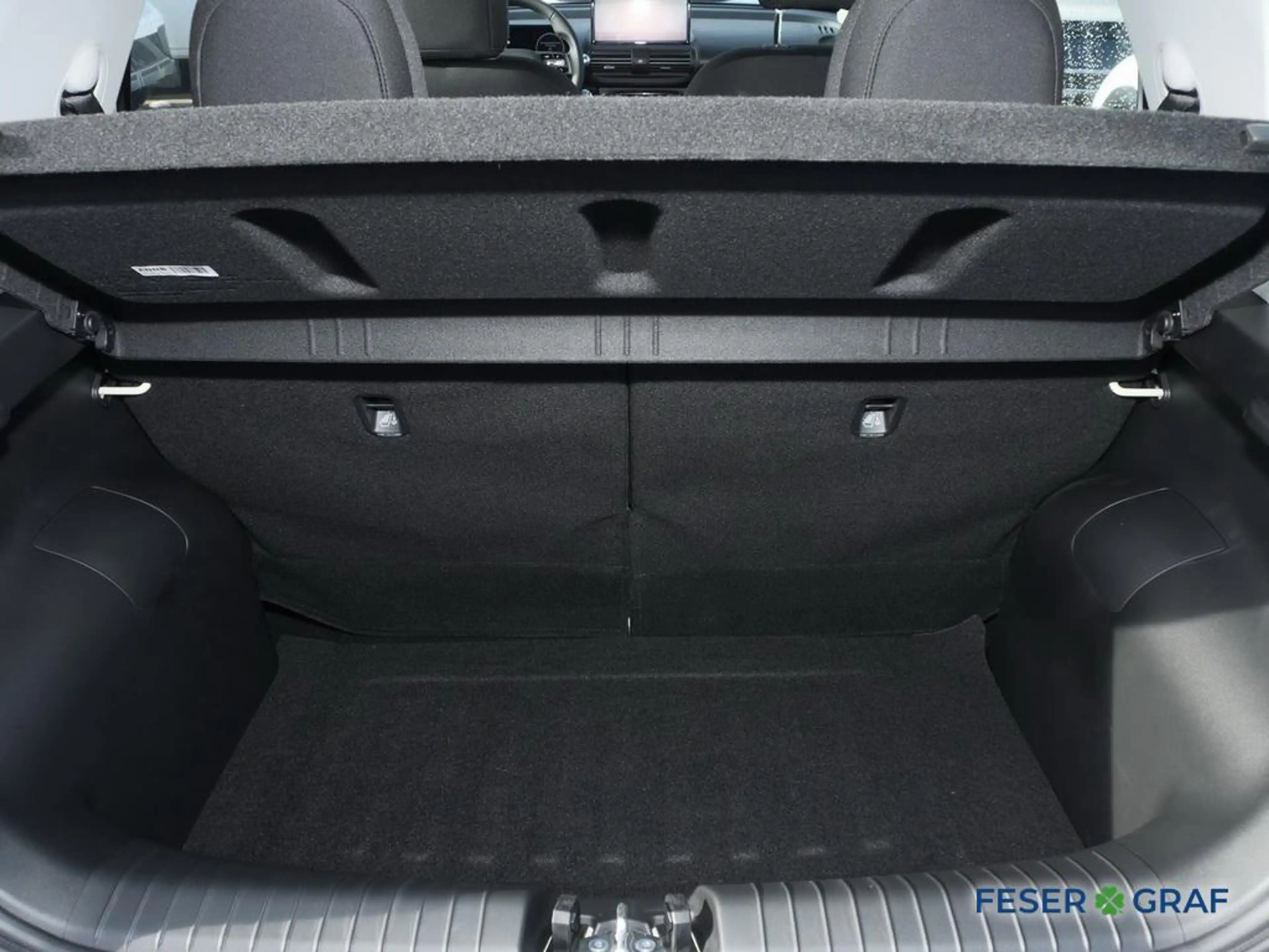 Hyundai Inster SELECT NAVI CARPLAY KAMERA — photo 9