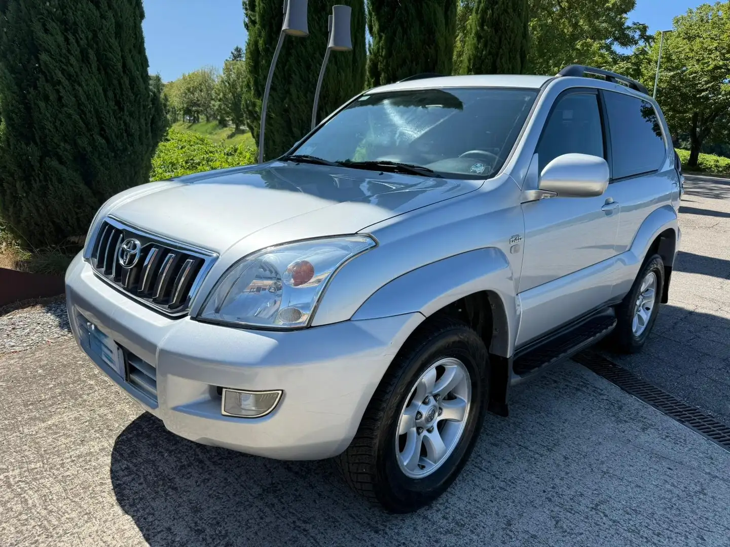 Toyota Land Cruiser Land Cruiser kdj125 3p 3.0 d-4d Sol my05 Ezüst - 1