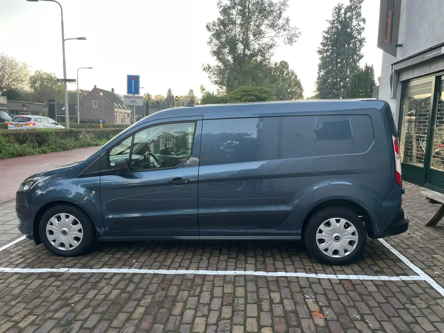 Ford Transit Connect 1.5 EcoBlue L2 Trend - 2