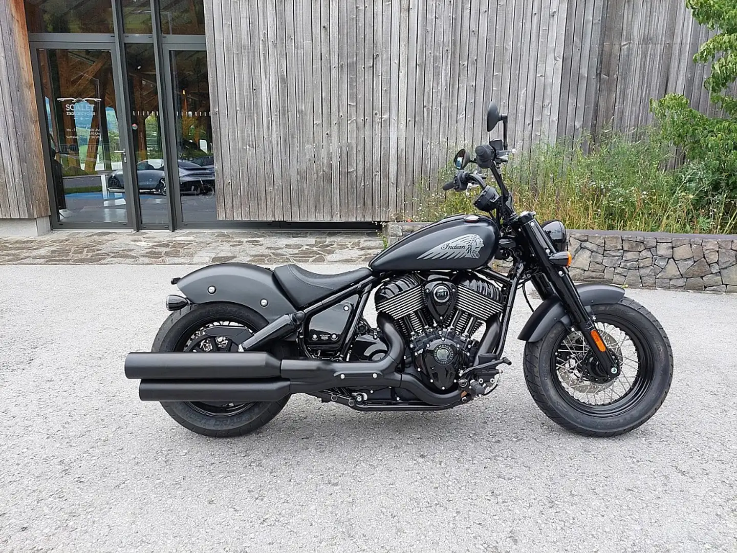 Indian Chief Chief Bobber Dark Horse - 1