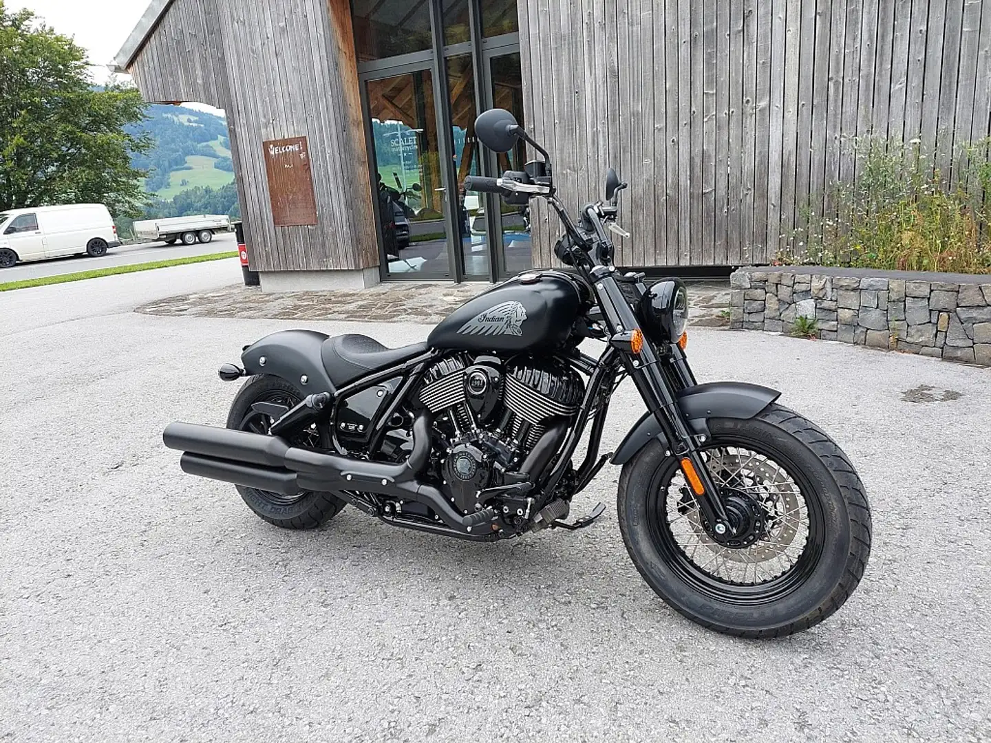 Indian Chief Chief Bobber Dark Horse - 2