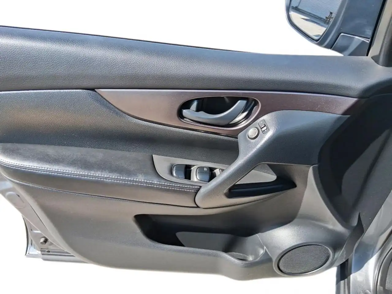 Nissan Qashqai снимка Nissan Qashqai