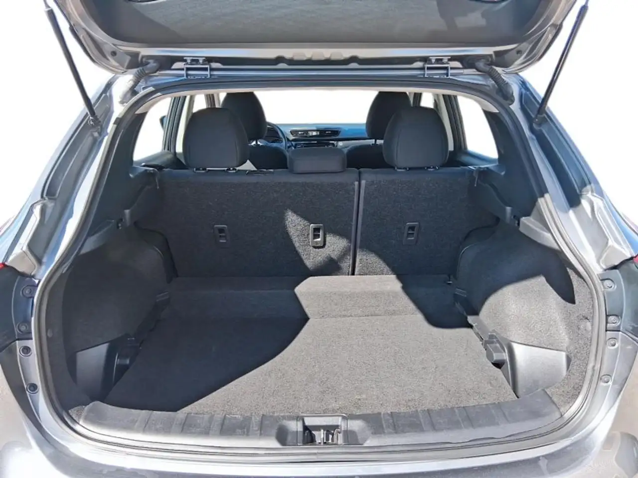 Nissan Qashqai снимка Nissan Qashqai