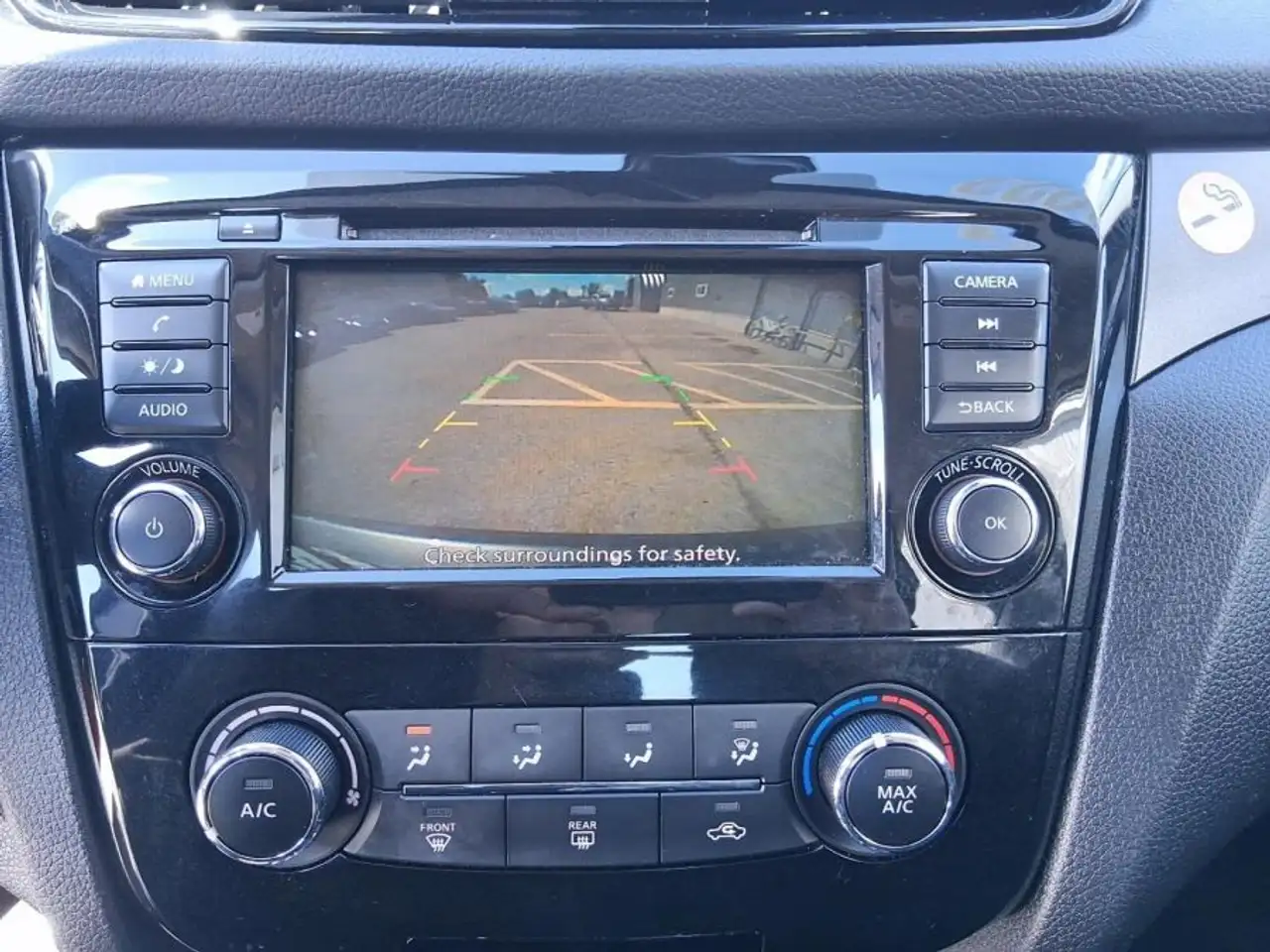 Nissan Qashqai снимка Nissan Qashqai