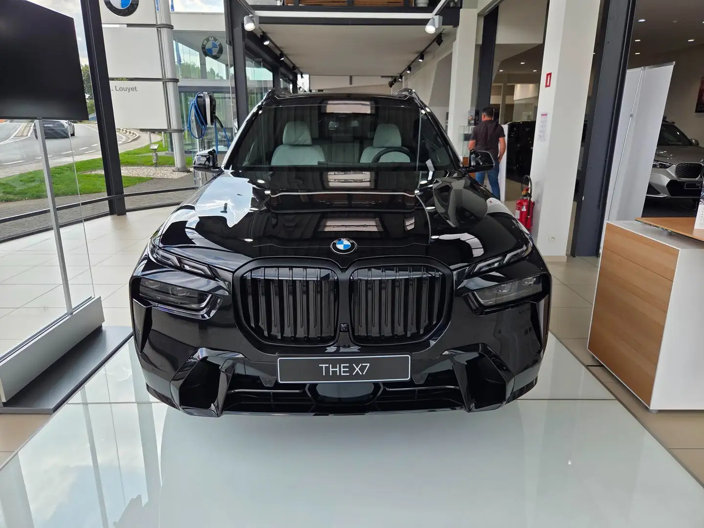 BMW X7 40i Negru - 2