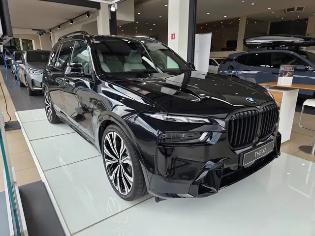 BMW X7 40i