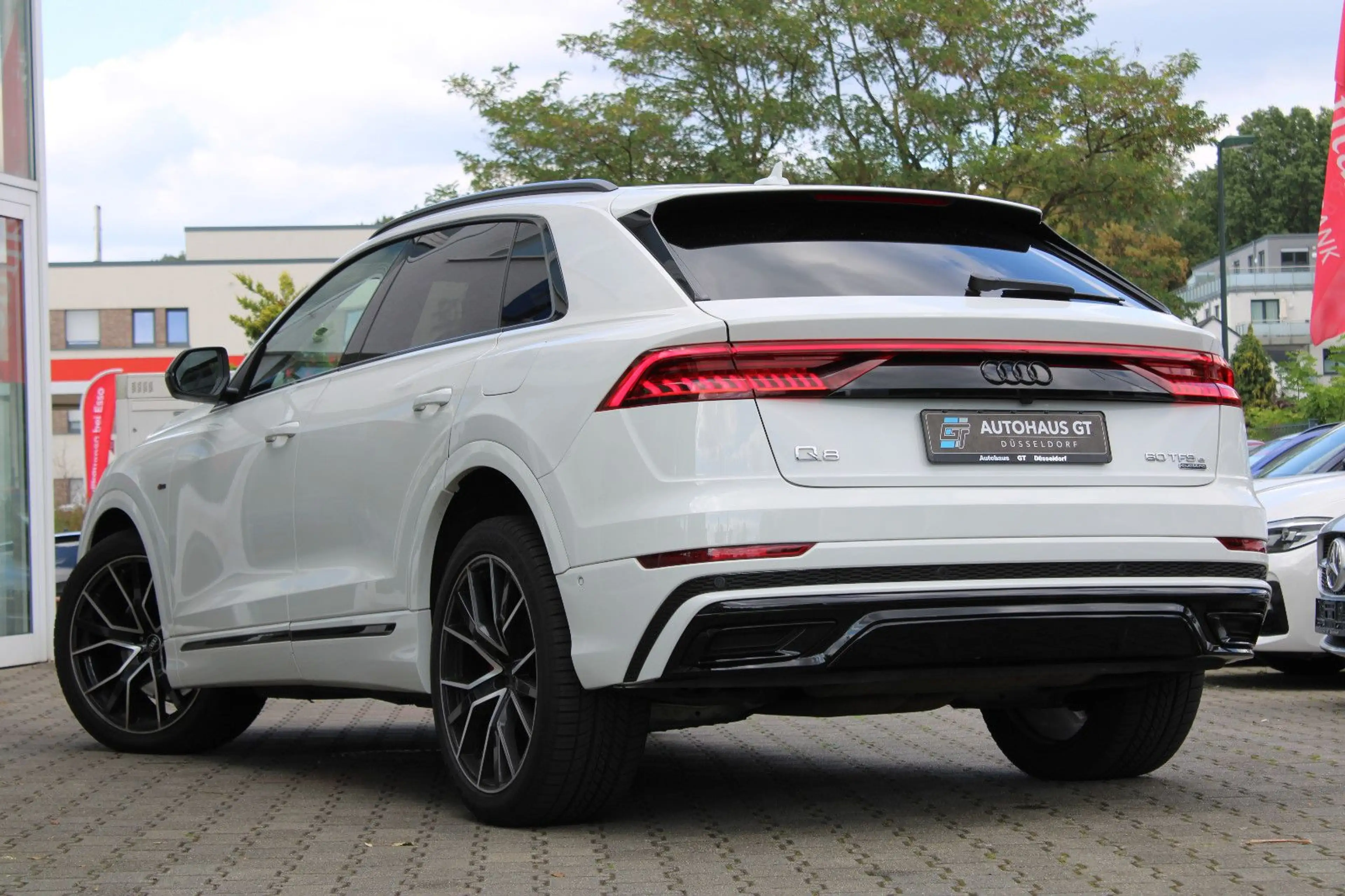 Audi Q8 60 TFSI e quattro/S-line+/Pano/ACC/B&O/360°K — photo 2