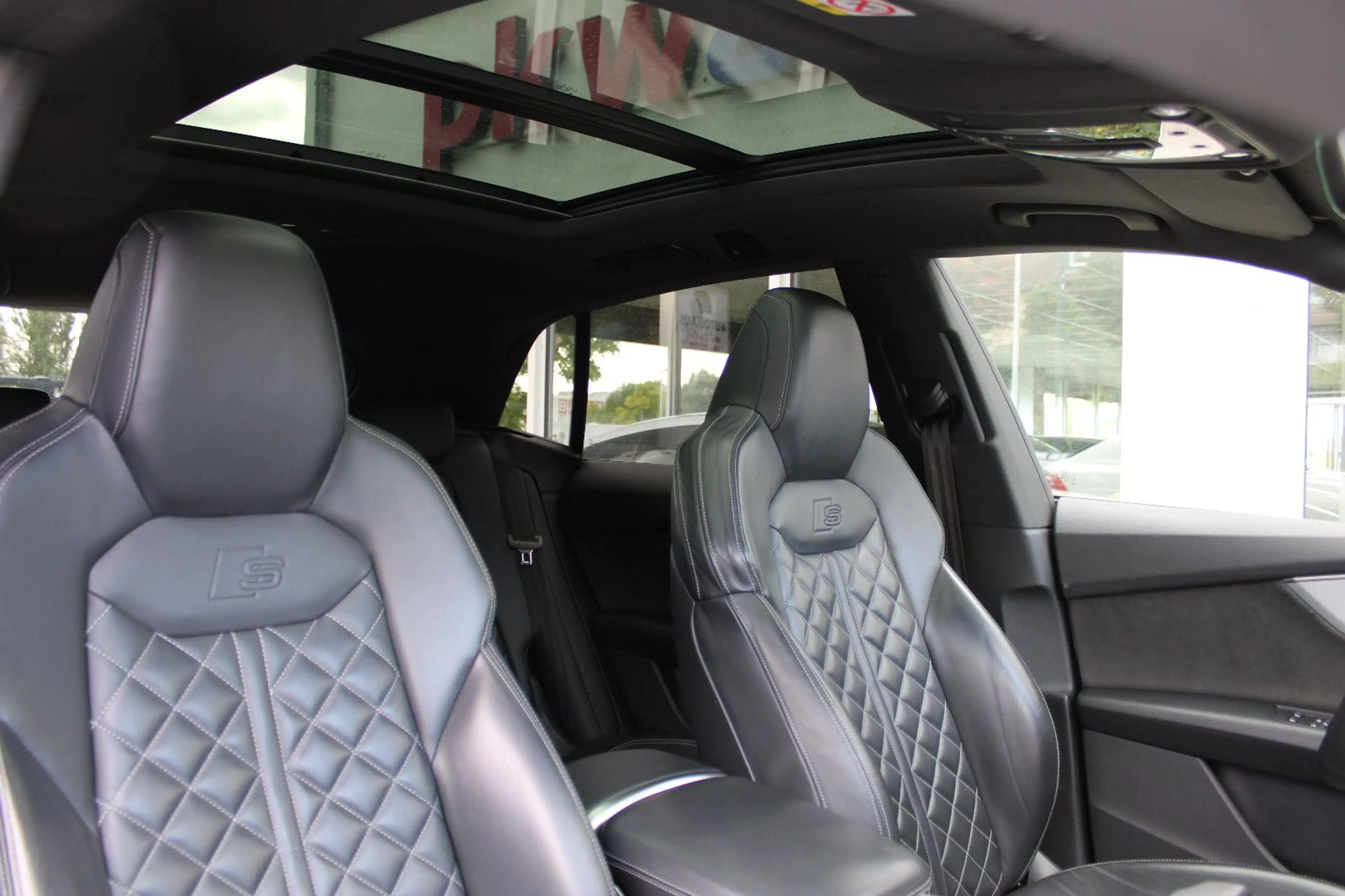 Audi Q8 60 TFSI e quattro/S-line+/Pano/ACC/B&O/360°K — photo 15