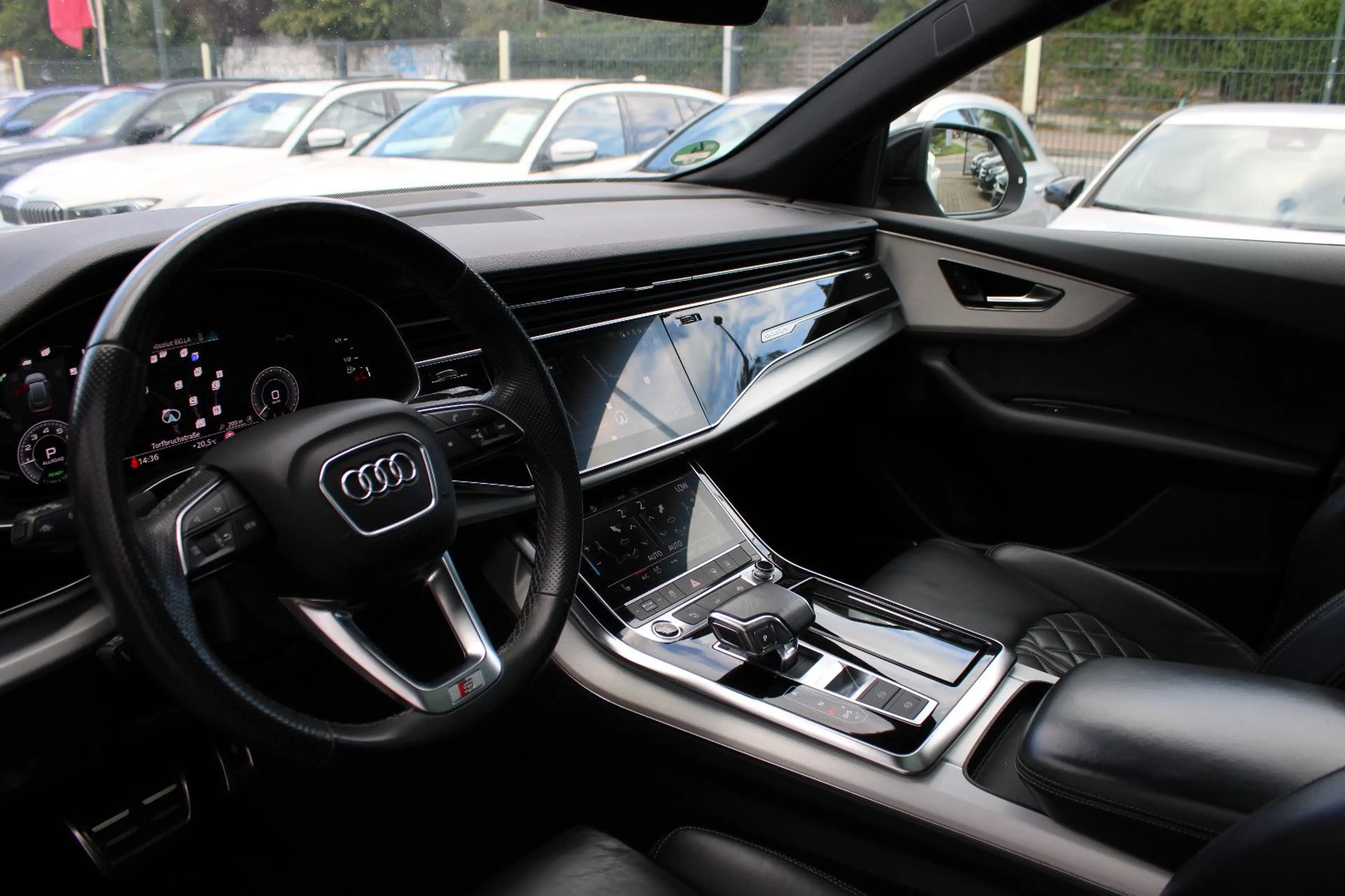 Audi Q8 60 TFSI e quattro/S-line+/Pano/ACC/B&O/360°K — photo 12