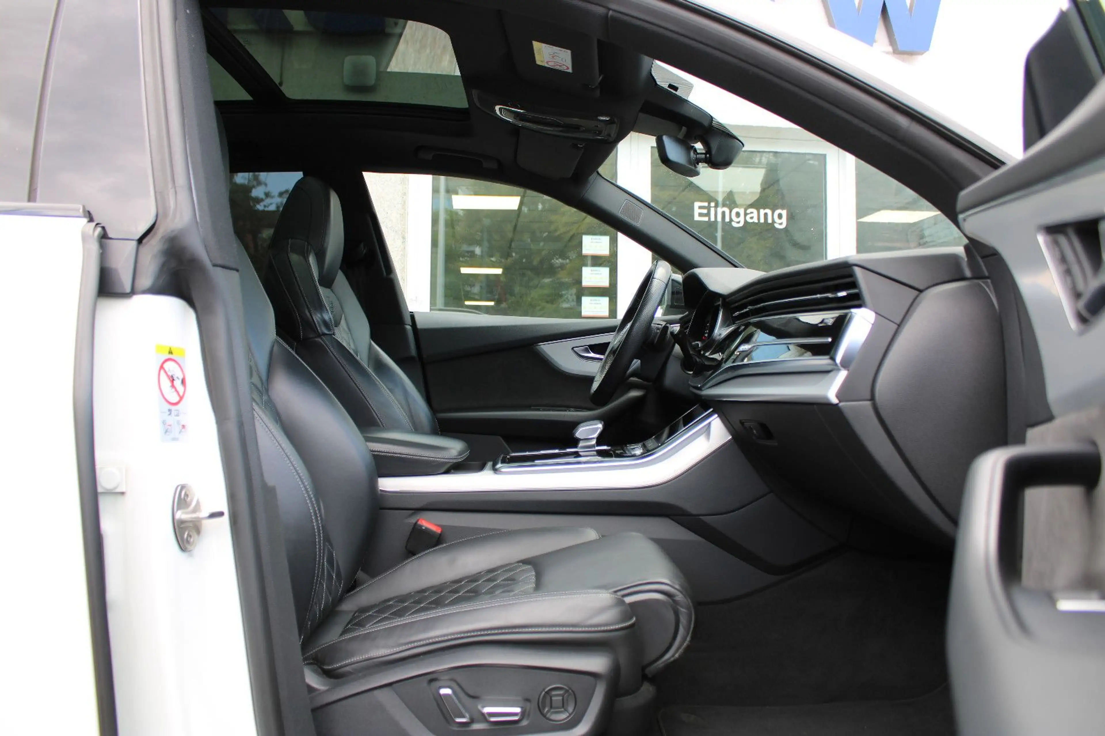 Audi Q8 60 TFSI e quattro/S-line+/Pano/ACC/B&O/360°K — photo 14