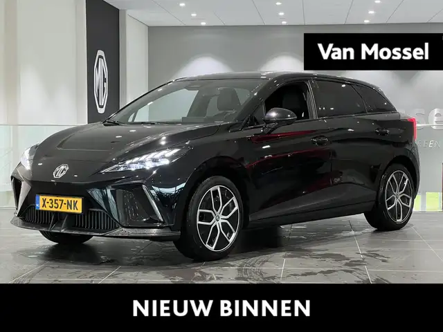 MG MG4 Luxury 64 kWh | 1e eigenaar | Navi | Camera | Led