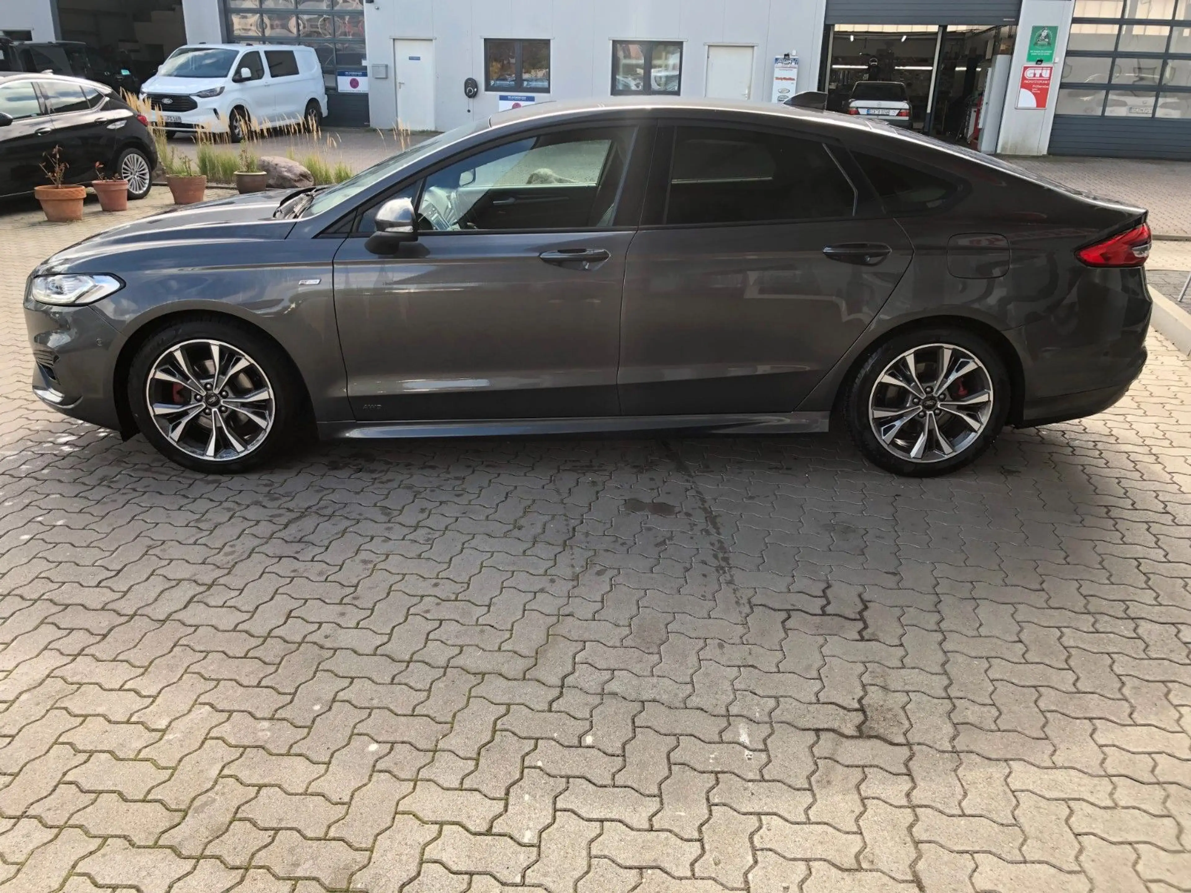 Ford Mondeo Lim. ST-Line AWD — photo 3