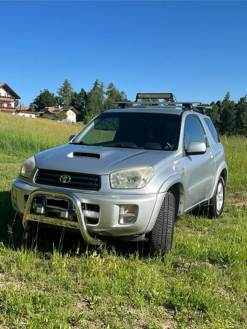 Toyota RAV 4 D-4D 4x4 - 1