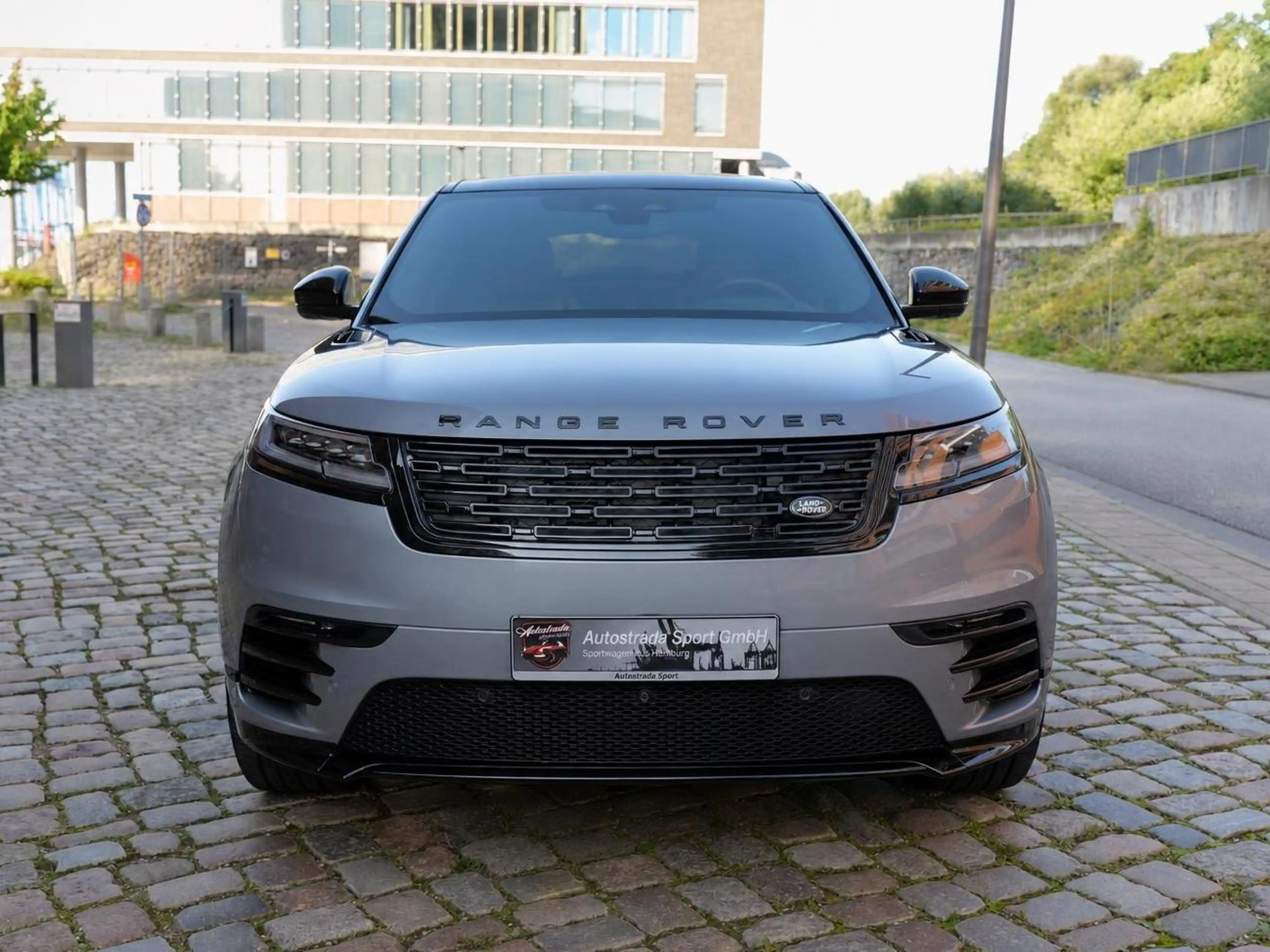 Land Rover Range Rover Velar Autobiography — photo 2
