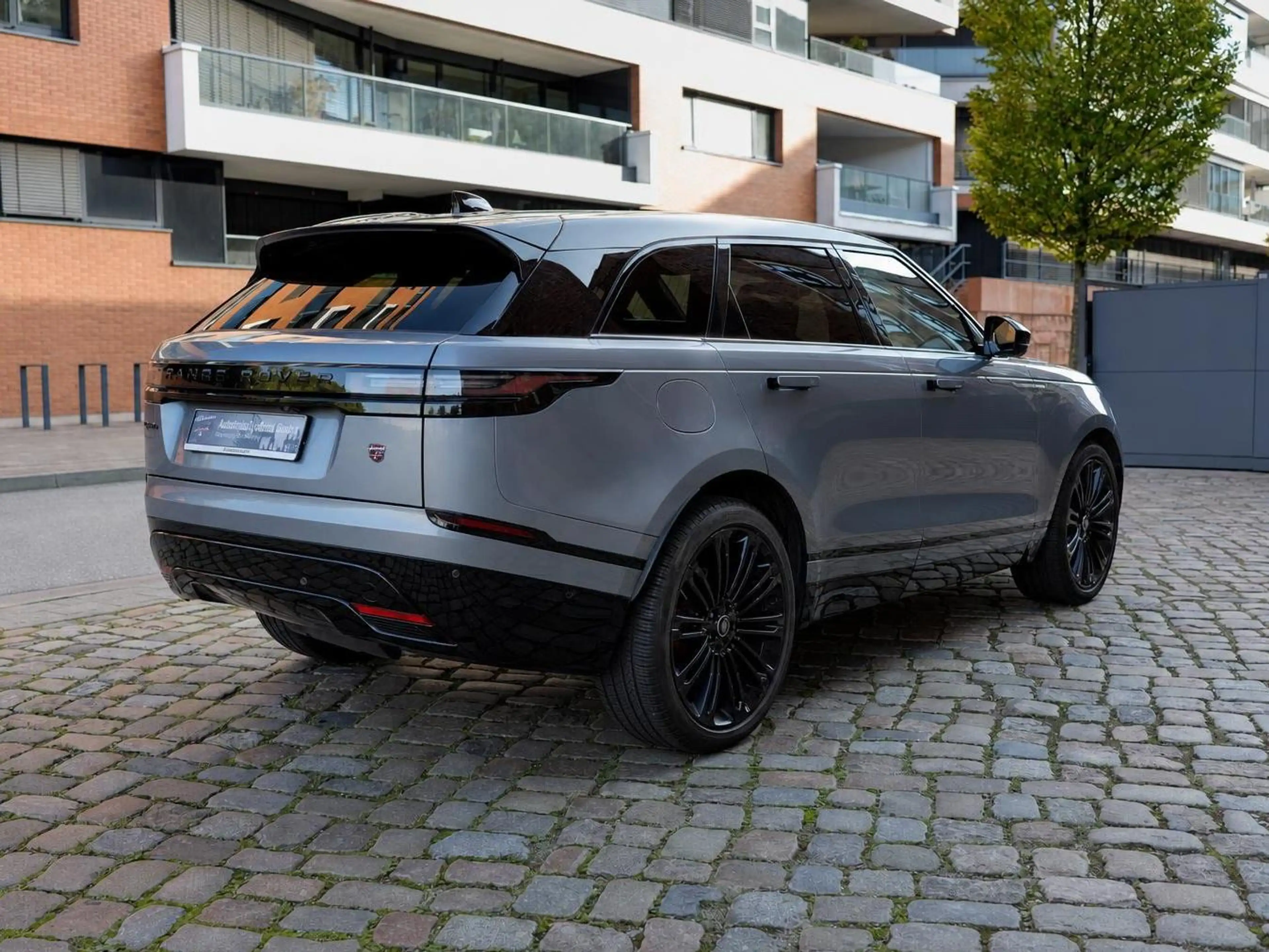 Land Rover Range Rover Velar Autobiography — photo 7