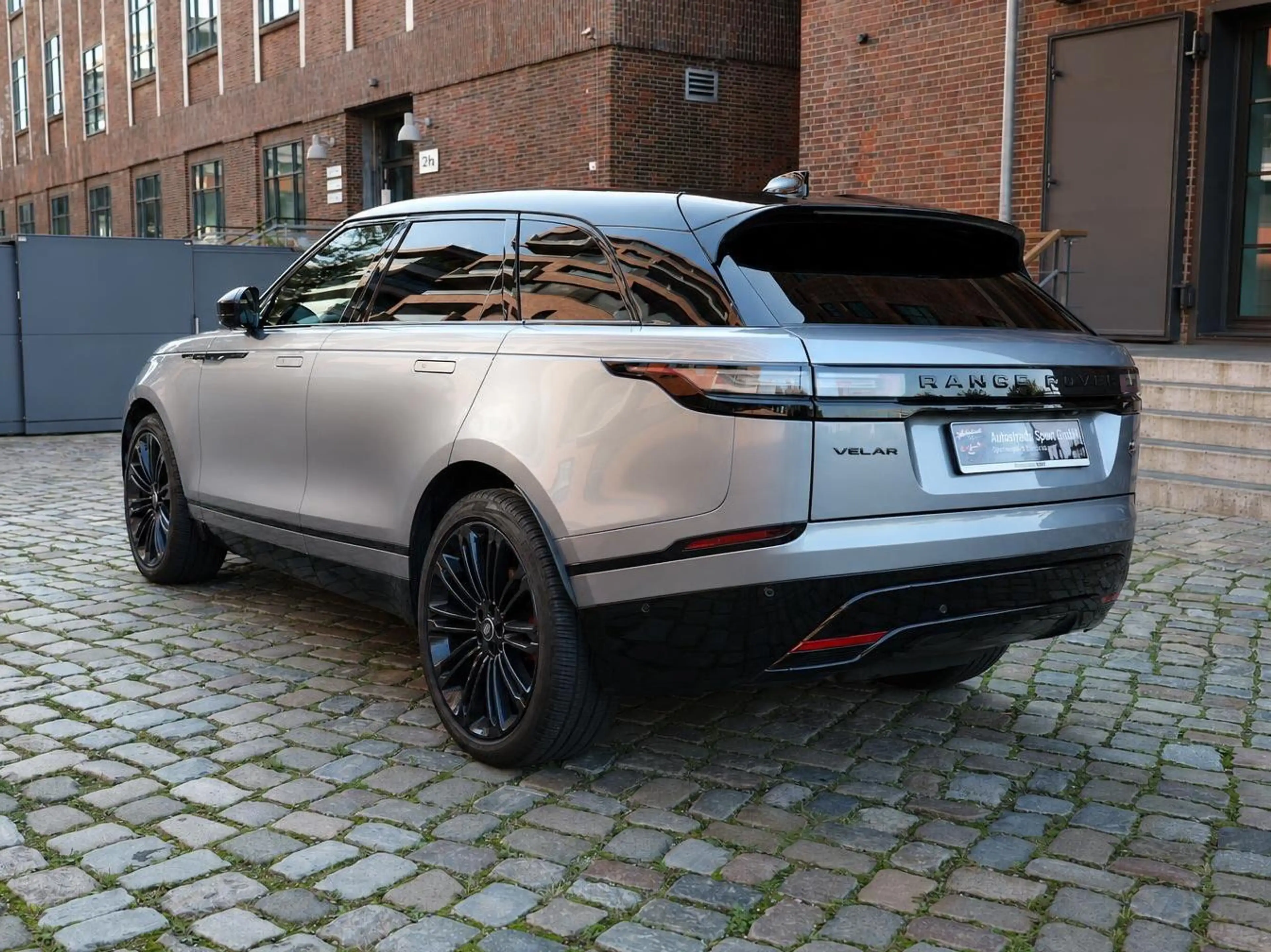 Land Rover Range Rover Velar Autobiography — photo 6