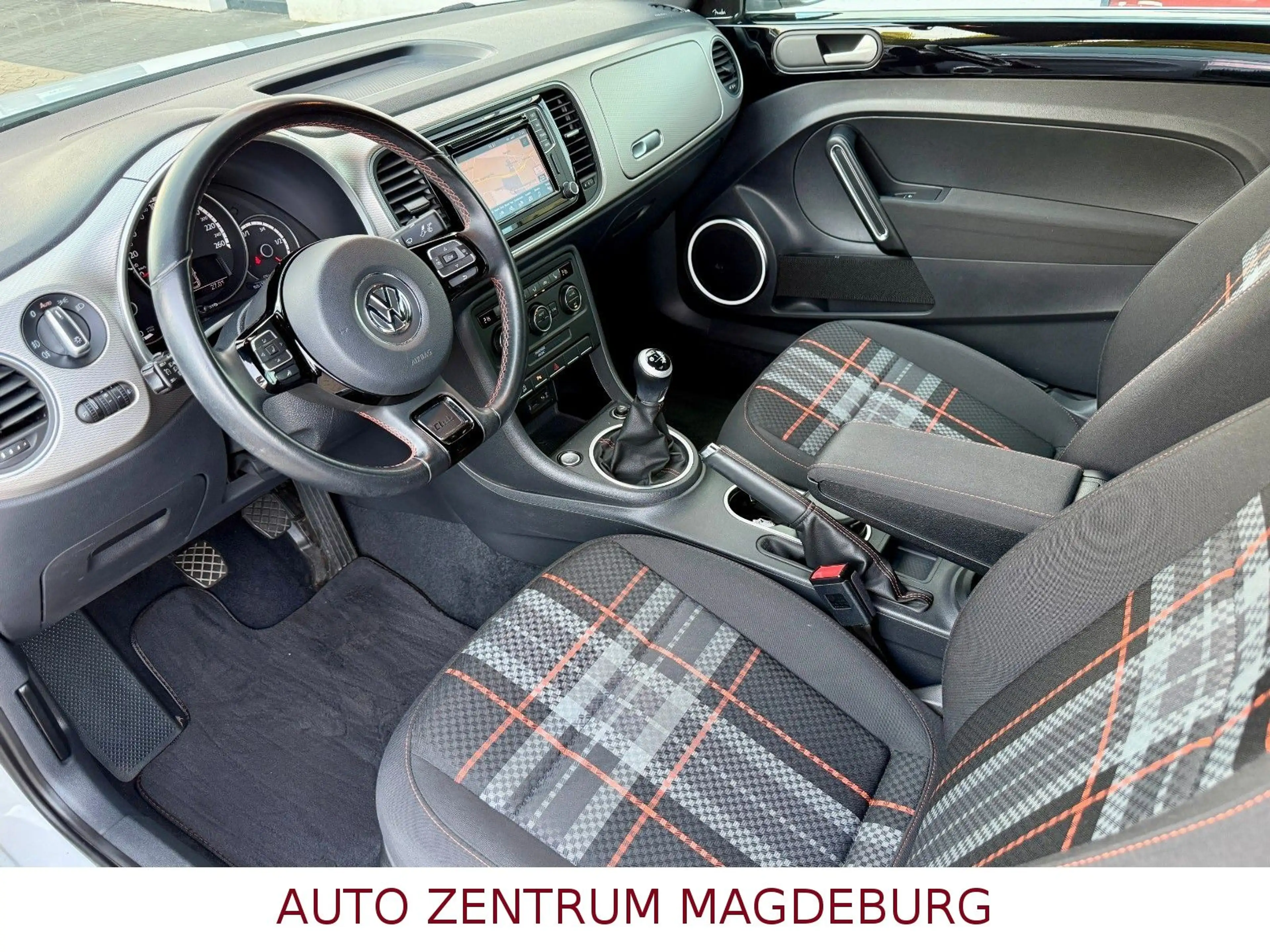 Volkswagen Beetle Lim.CLUB EDITION*XENON*NAV*ALU — photo 12