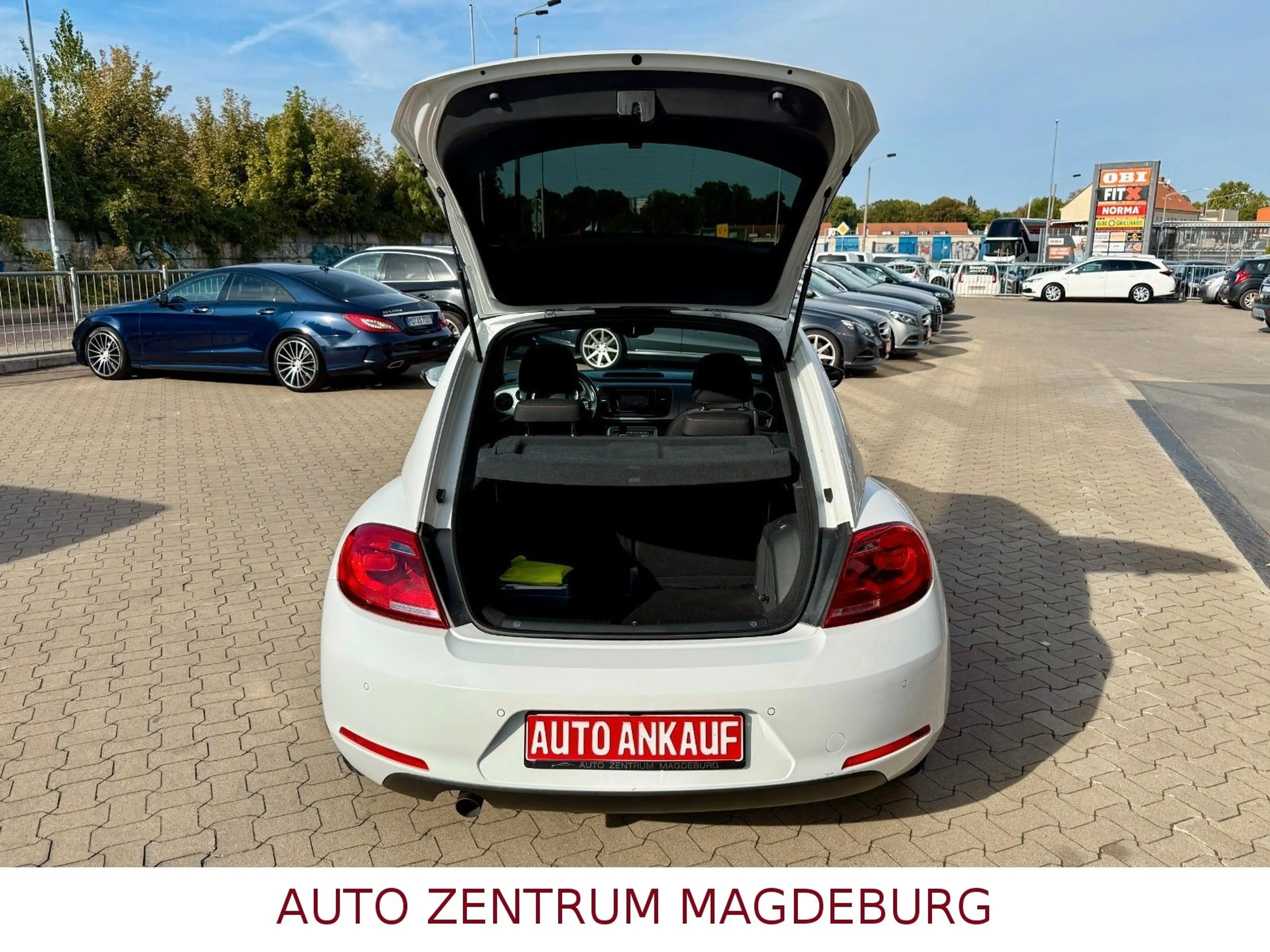 Volkswagen Beetle Lim.CLUB EDITION*XENON*NAV*ALU — photo 8
