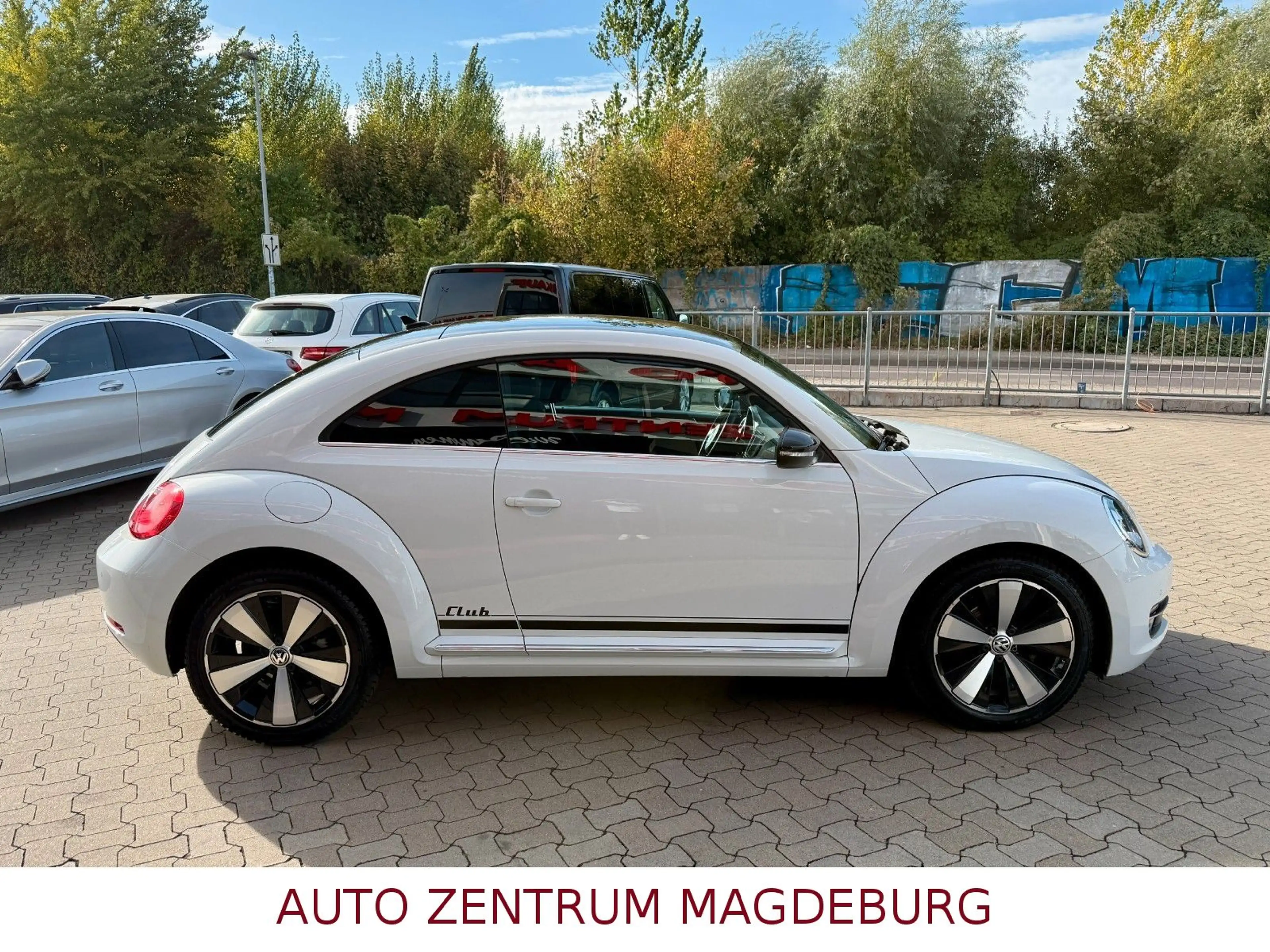 Volkswagen Beetle Lim.CLUB EDITION*XENON*NAV*ALU — photo 5