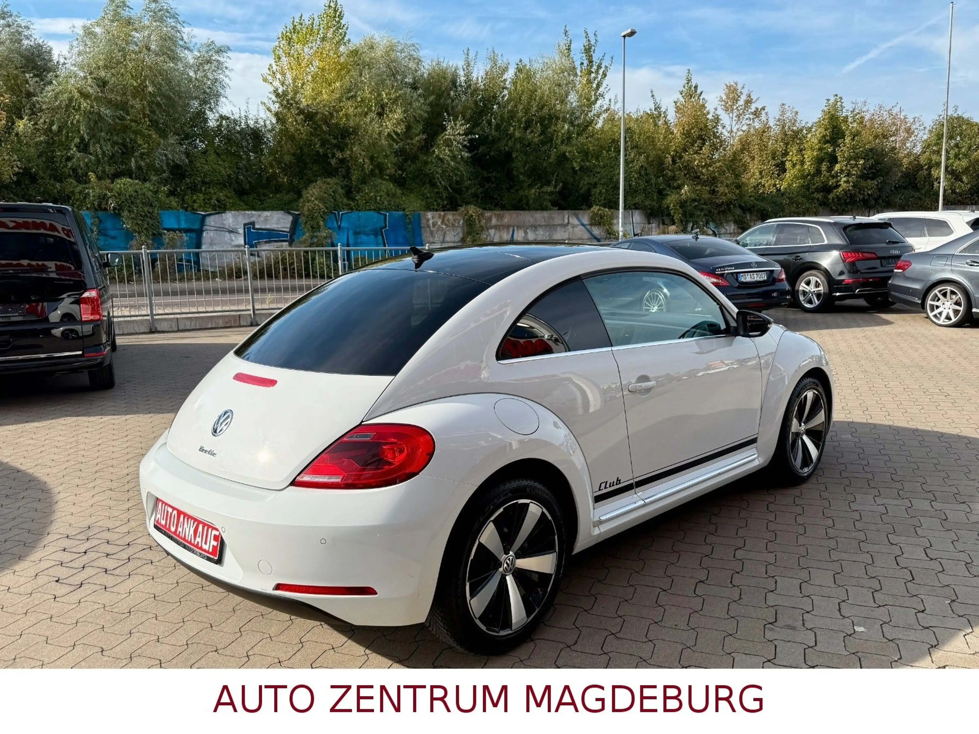 Volkswagen Beetle Lim.CLUB EDITION*XENON*NAV*ALU — photo 6