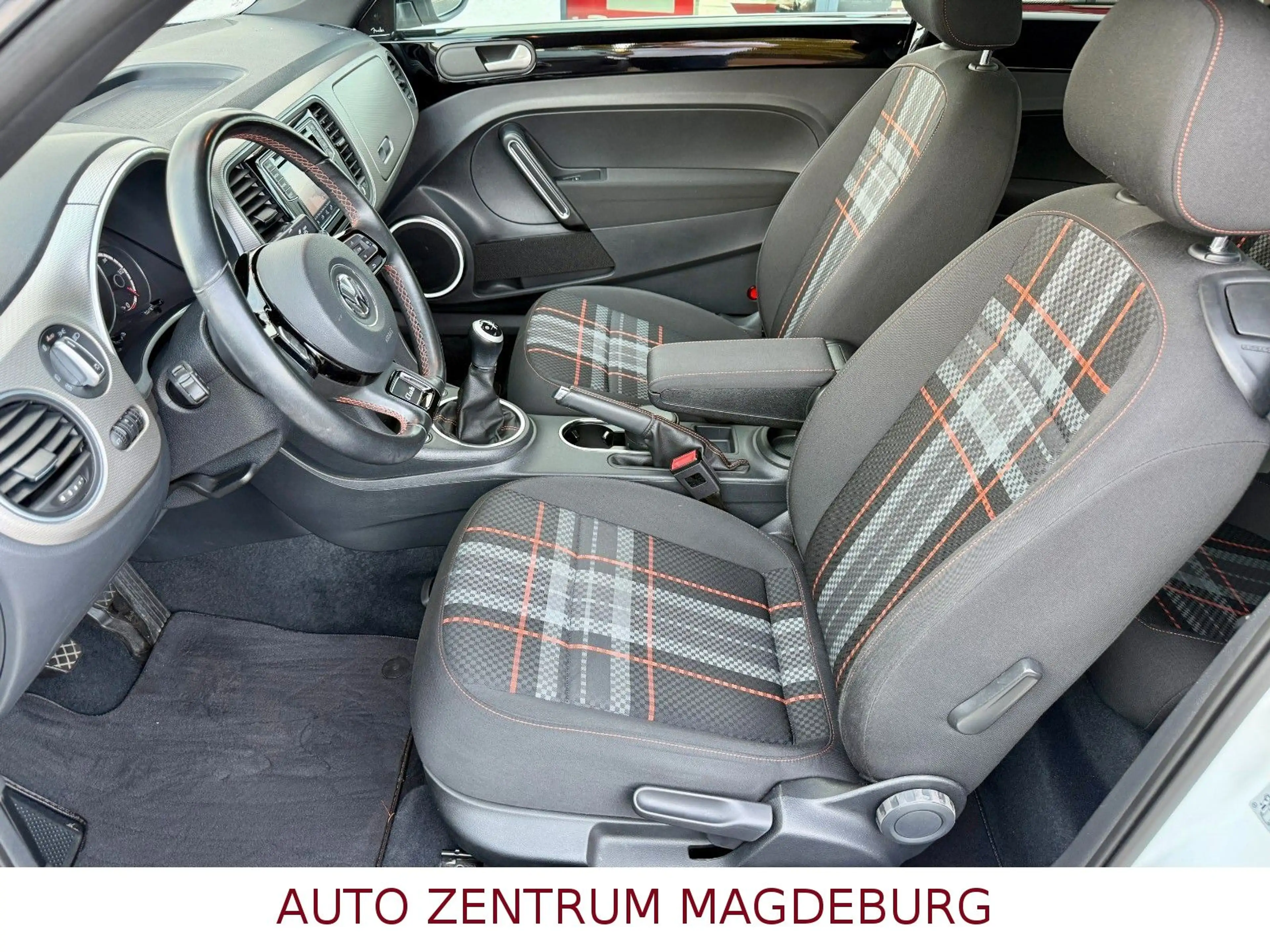 Volkswagen Beetle Lim.CLUB EDITION*XENON*NAV*ALU — photo 11