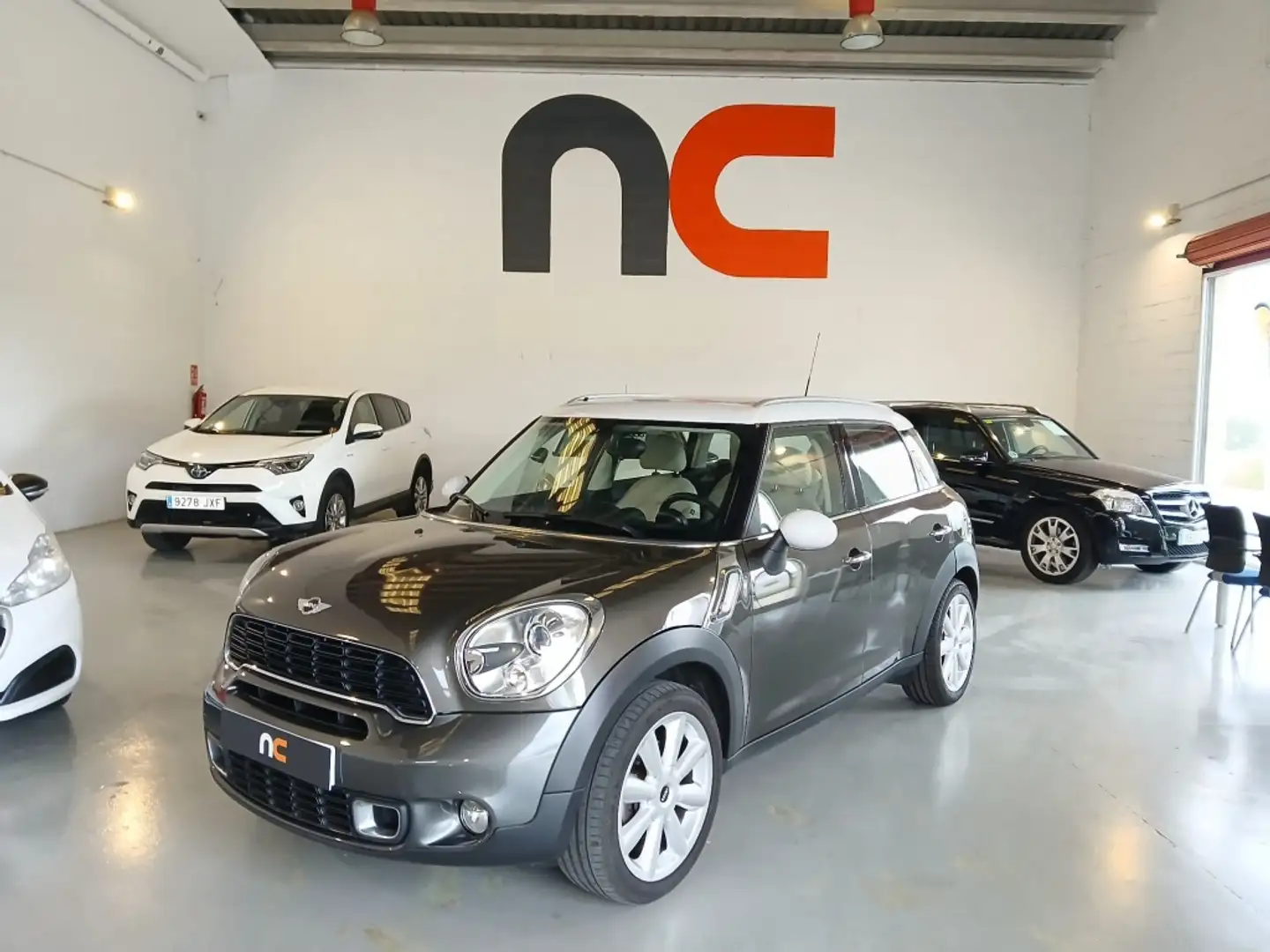 MINI Cooper SD Gris - 1