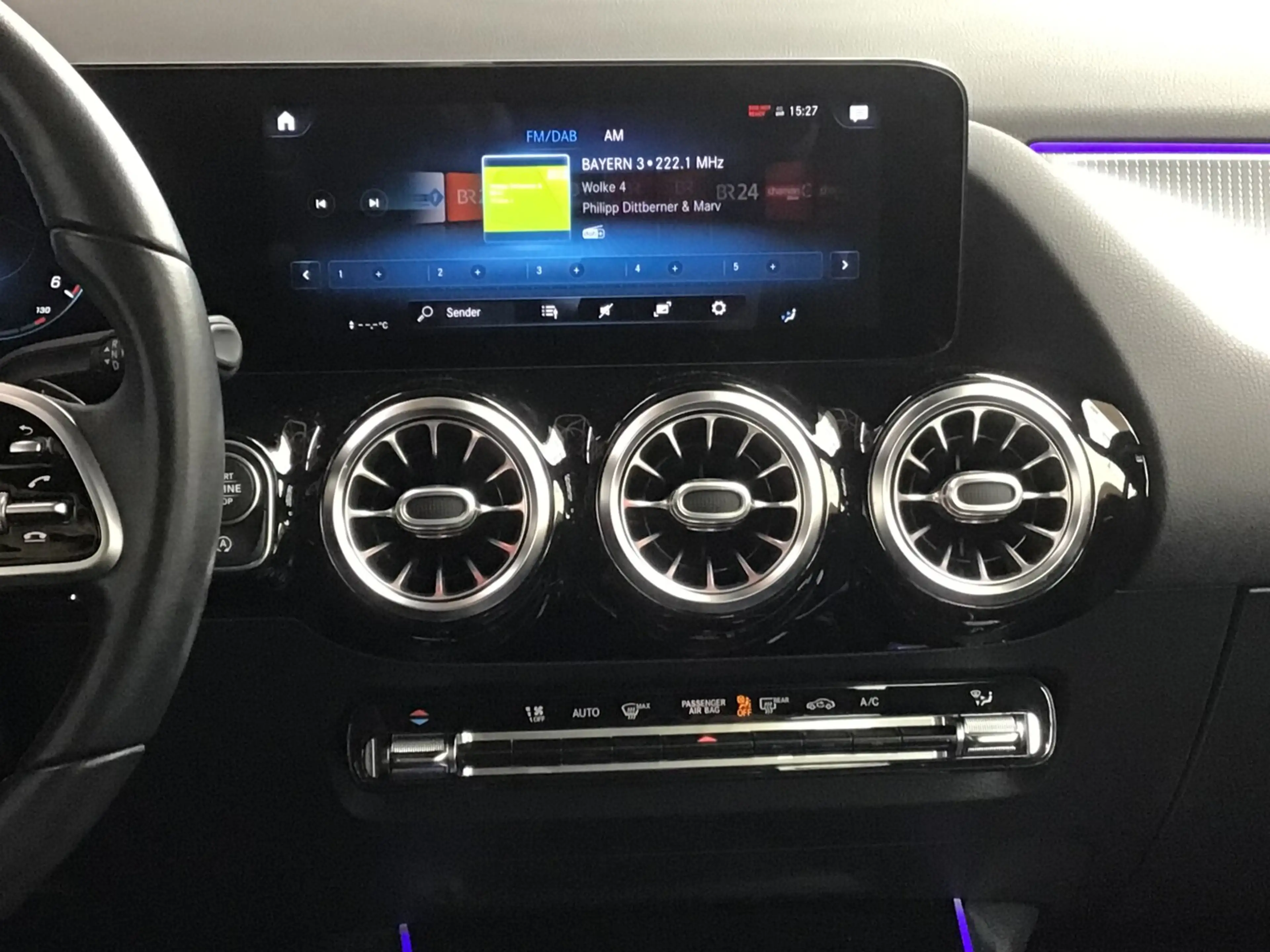 Mercedes-Benz GLA 220 GLA 220 d Progressive/Navi/Pano.-Dach/Distronic/AHK/360° — photo 8