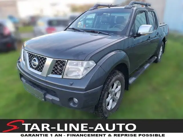 Nissan Navara Navara 2.5 dCi 171 ch Double Cab LE z
