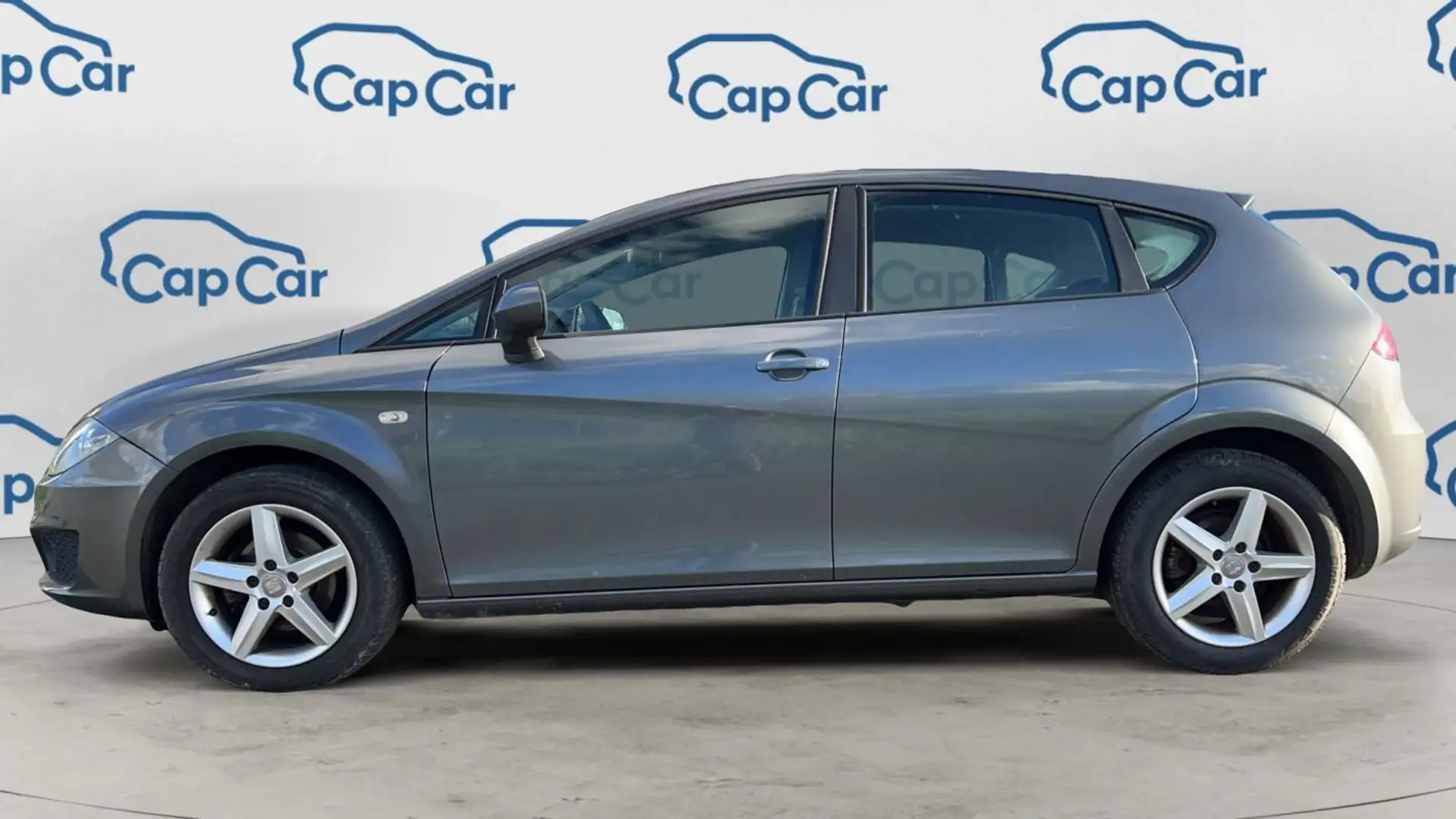 SEAT Leon II 1.6 TDI 105 Reference - 2