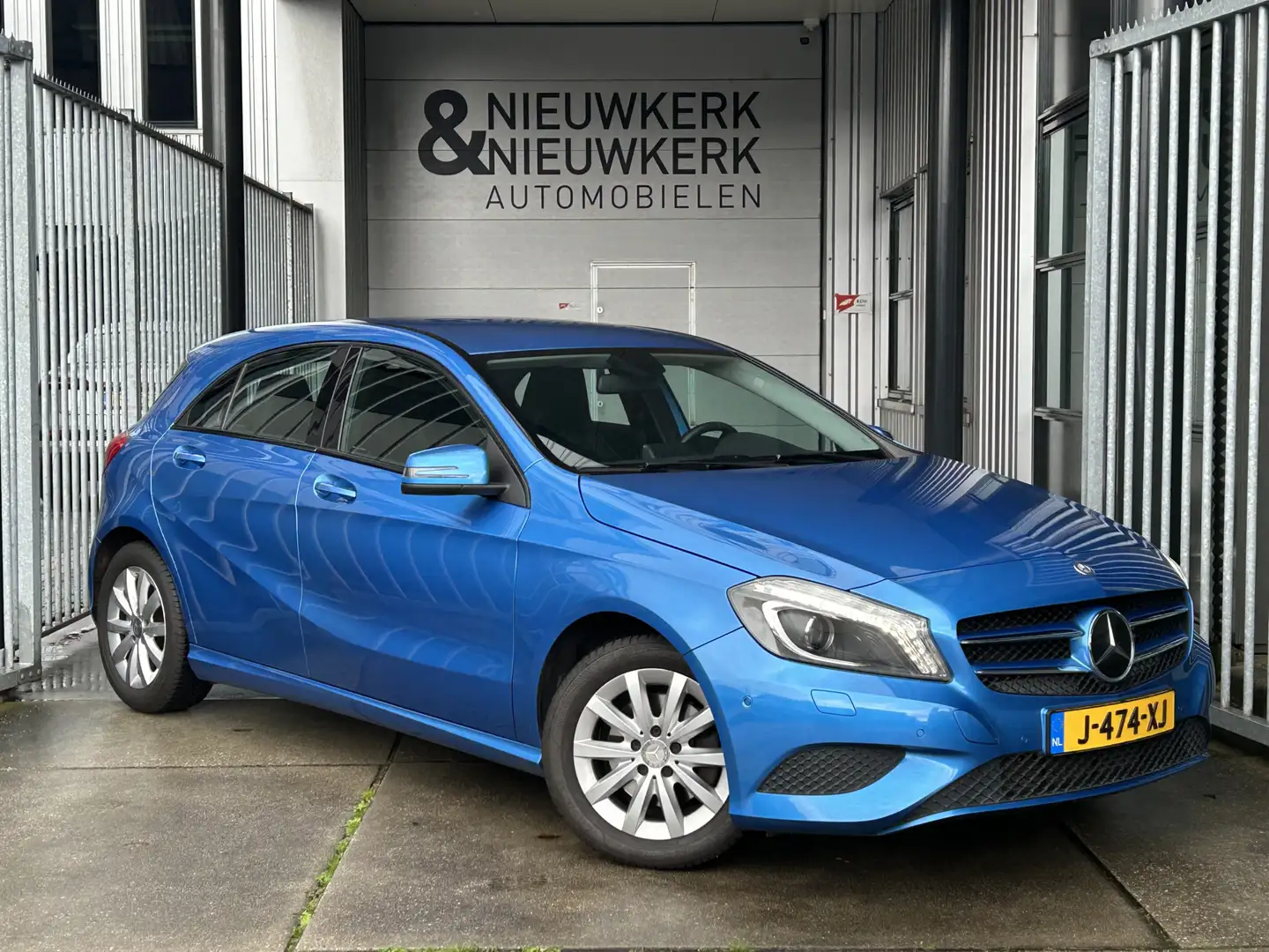Mercedes-Benz A 180 Ambition | AUTOMAAT | CRUISECONTROL | CLIMATE CONT Blauw - 2