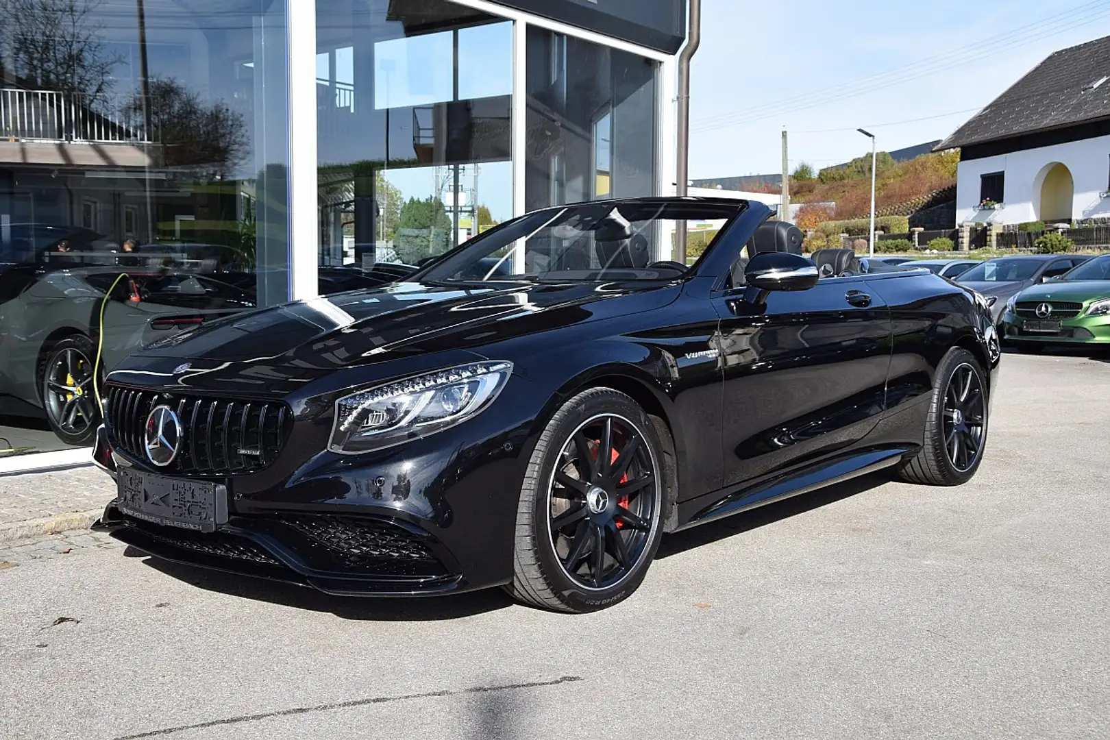 Mercedes-Benz S 63 AMG 4MATIC Cabrio Aut. *AMG Fahrerpaket* Schwarz - 2
