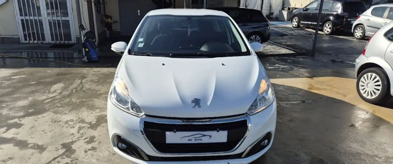 Peugeot 208 1.6 bluehdi 75ch active 5p 2018