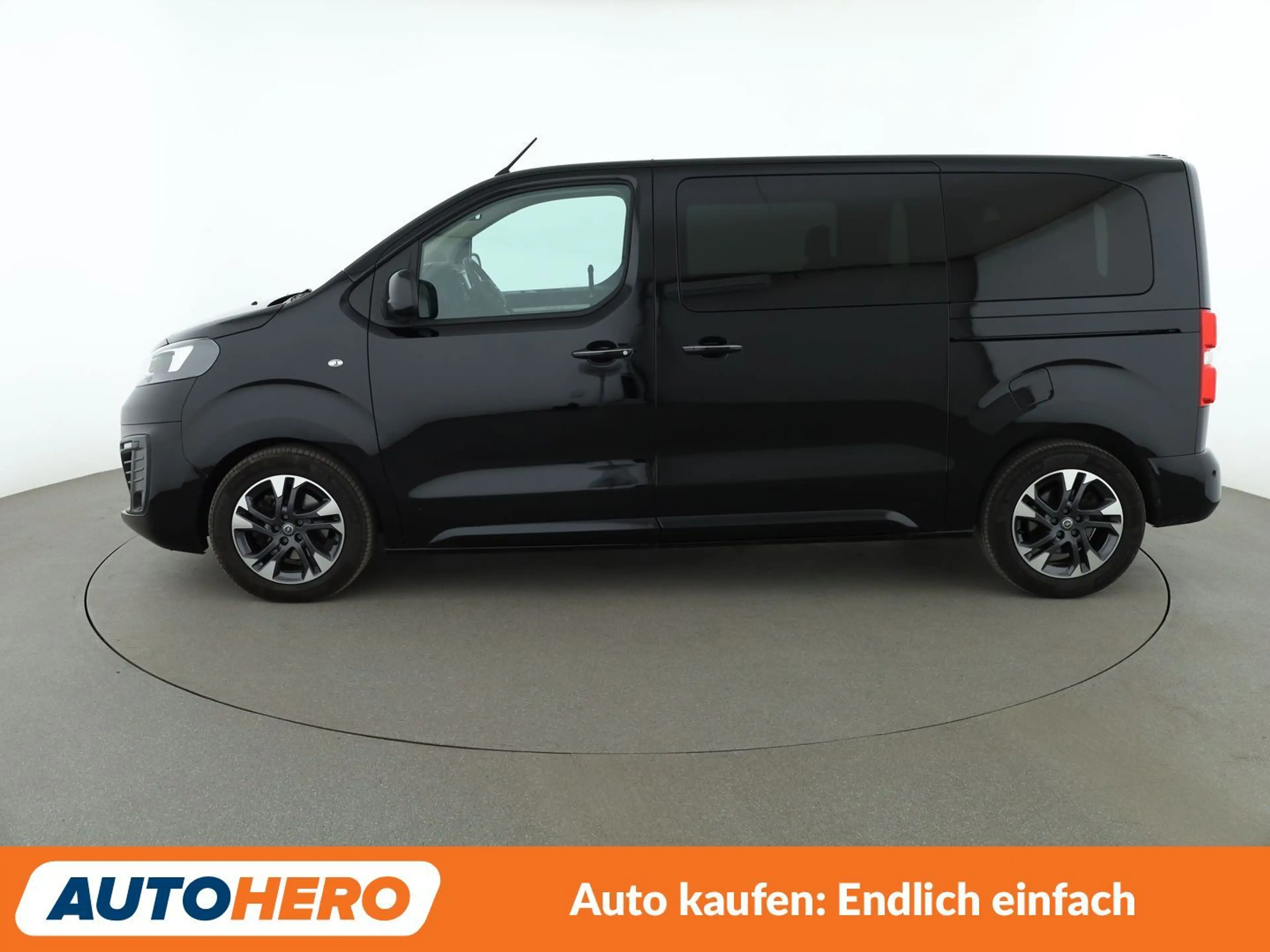 Opel Zafira Life 2.0 CDTI M Tourer L2 Aut*NAVI*XENON*TEMPO*CAM*PDC* — photo 3