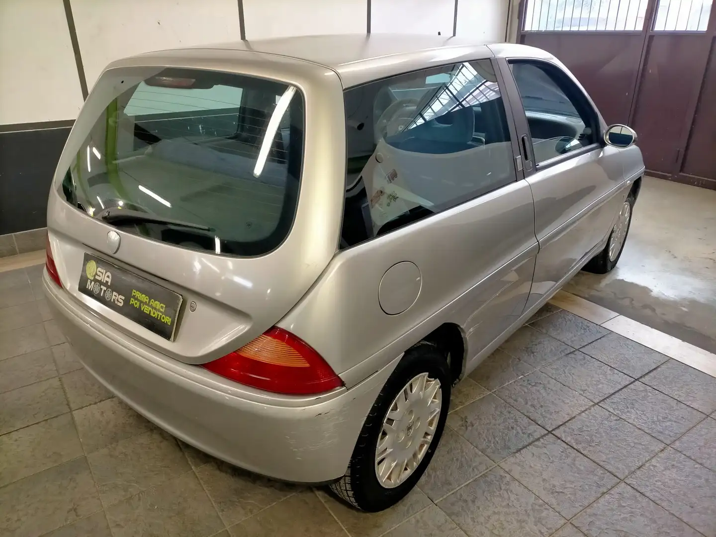 Lancia Y Y 1.2  80 CV Silber - 2