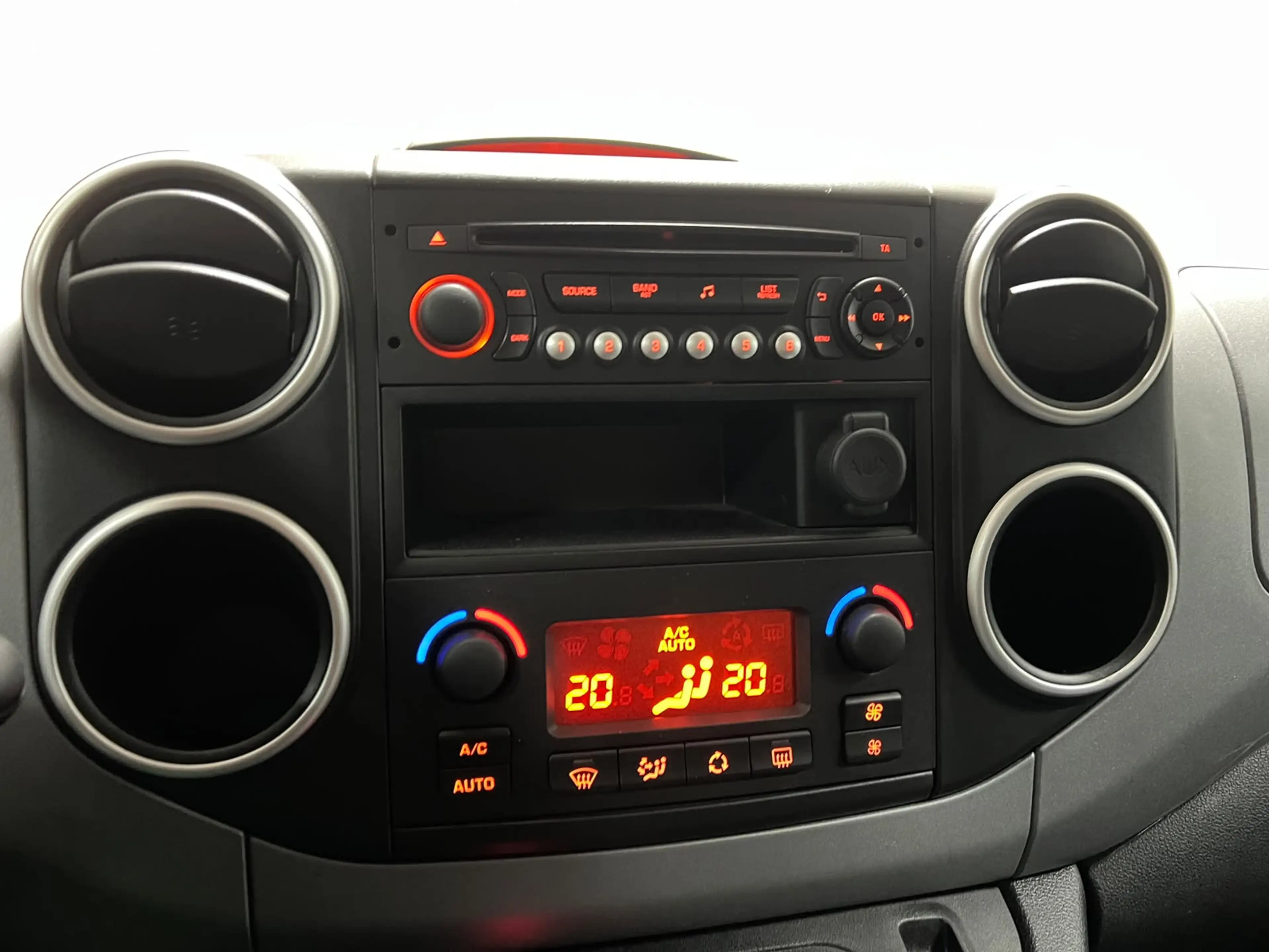 Citroen Berlingo 1.2 PureTech XTR | TREKHAAK | CRUISE CONTROL | PAR — photo 14