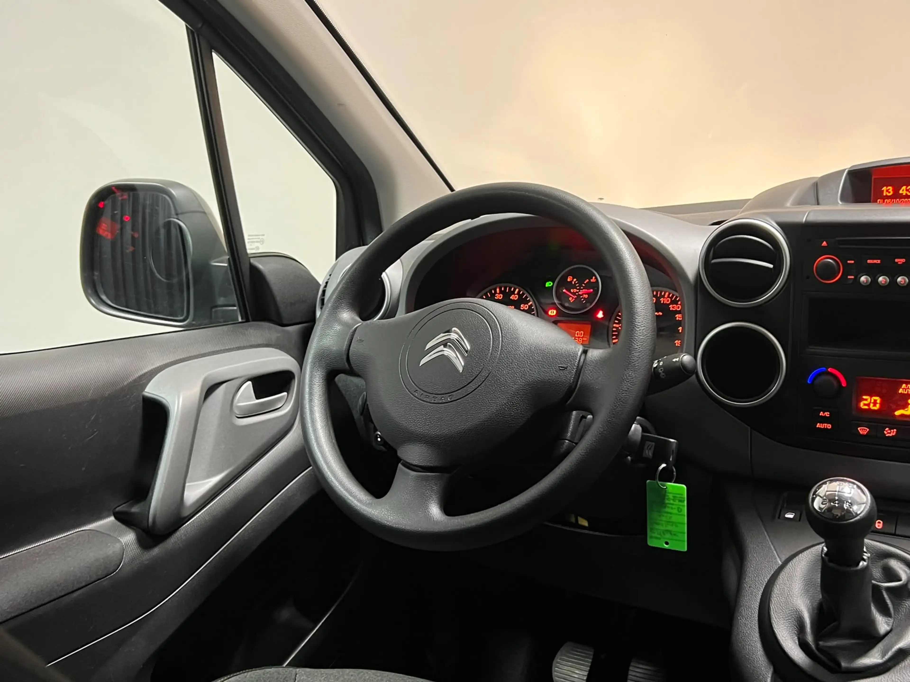 Citroen Berlingo 1.2 PureTech XTR | TREKHAAK | CRUISE CONTROL | PAR — photo 18
