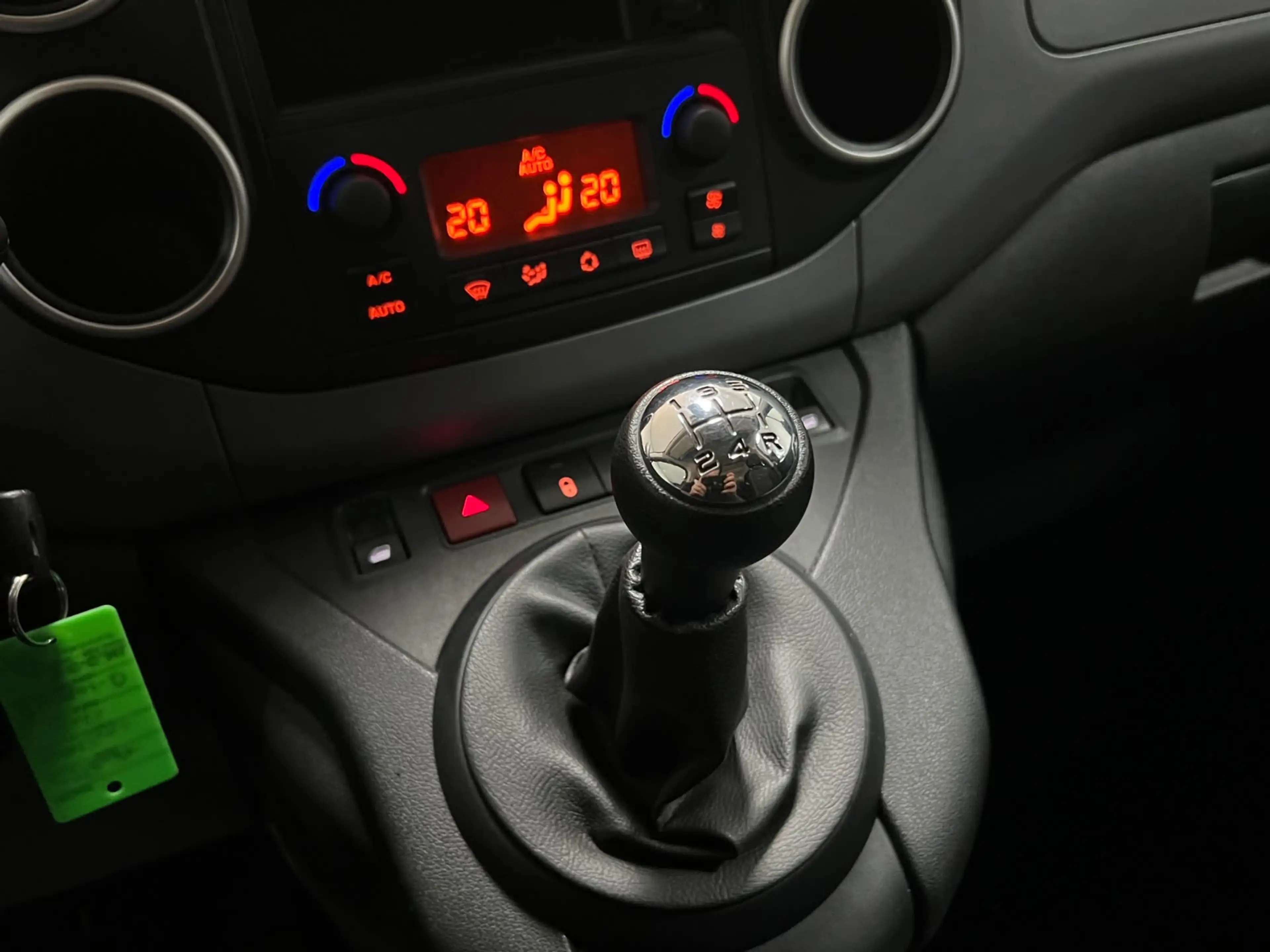 Citroen Berlingo 1.2 PureTech XTR | TREKHAAK | CRUISE CONTROL | PAR — photo 15
