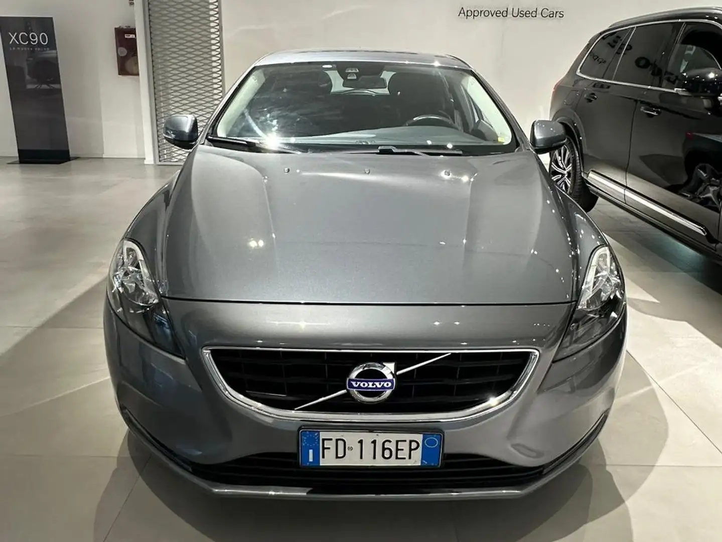 Volvo V40 2.0 D2 Business 120CV Grigio - 2
