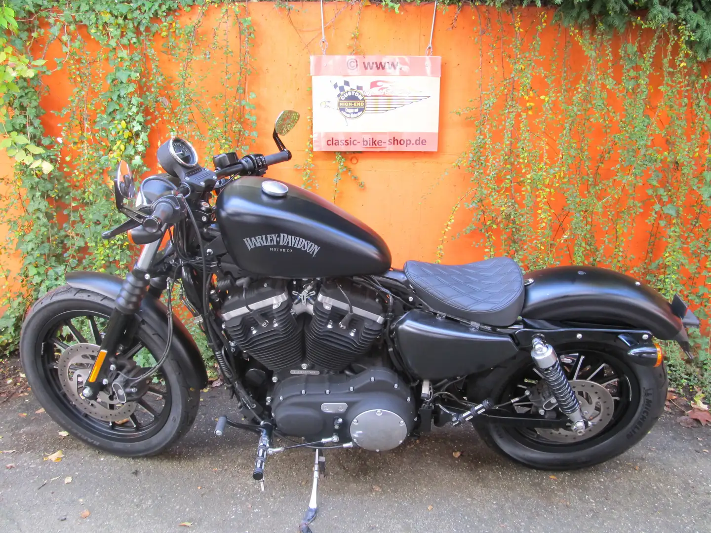 Harley-Davidson Iron 883 XL Negru - 2