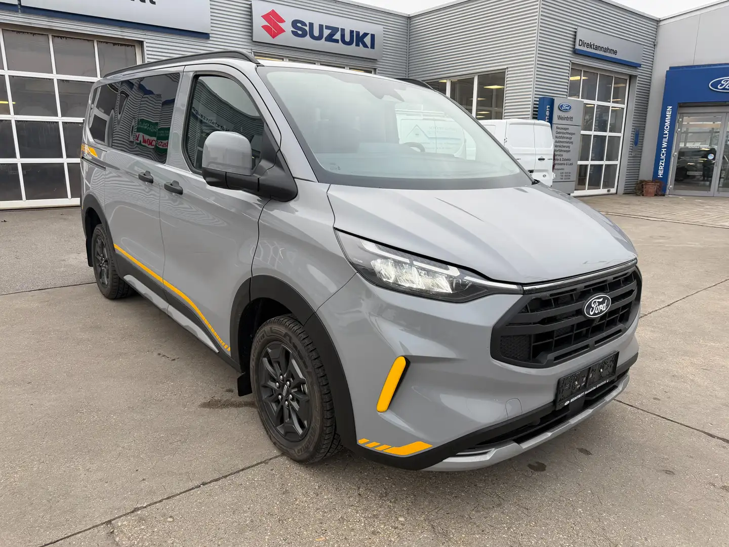 Ford Transit Custom Kombi 2,0 EcoBlue L1H1 320 Trail LAGERBONUS Grau - 1