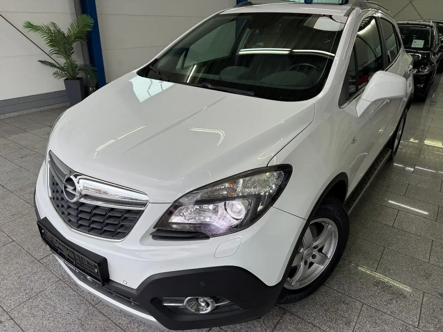 Opel Mokka 1.4*INNOV*AUTO*NAV*KAMR*LED*BI-XEN*TMP*AHK Weiß - 1
