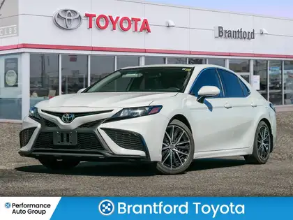 White 2023 Toyota Camry SE FWD Sedan Front-Wheel Drive 8-Speed Automatic