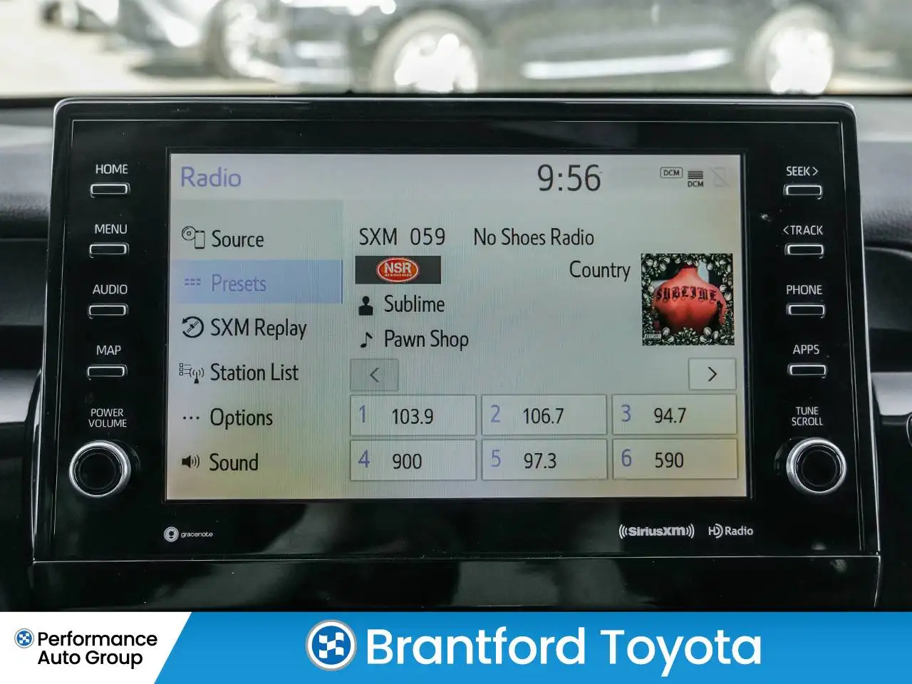 Toyota Camry снимка Toyota Camry