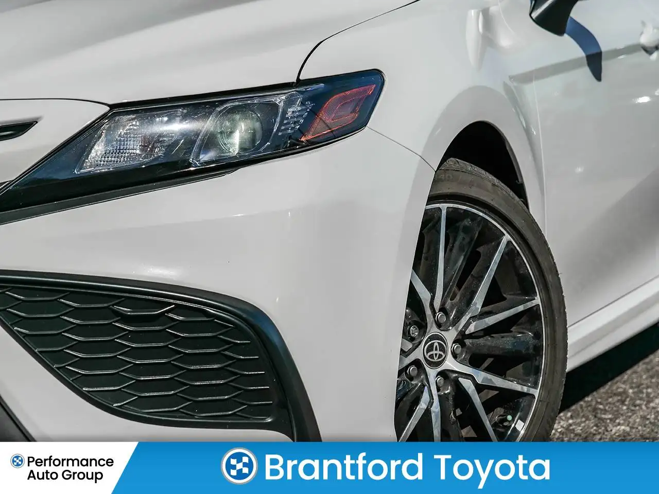 Toyota Camry снимка Toyota Camry
